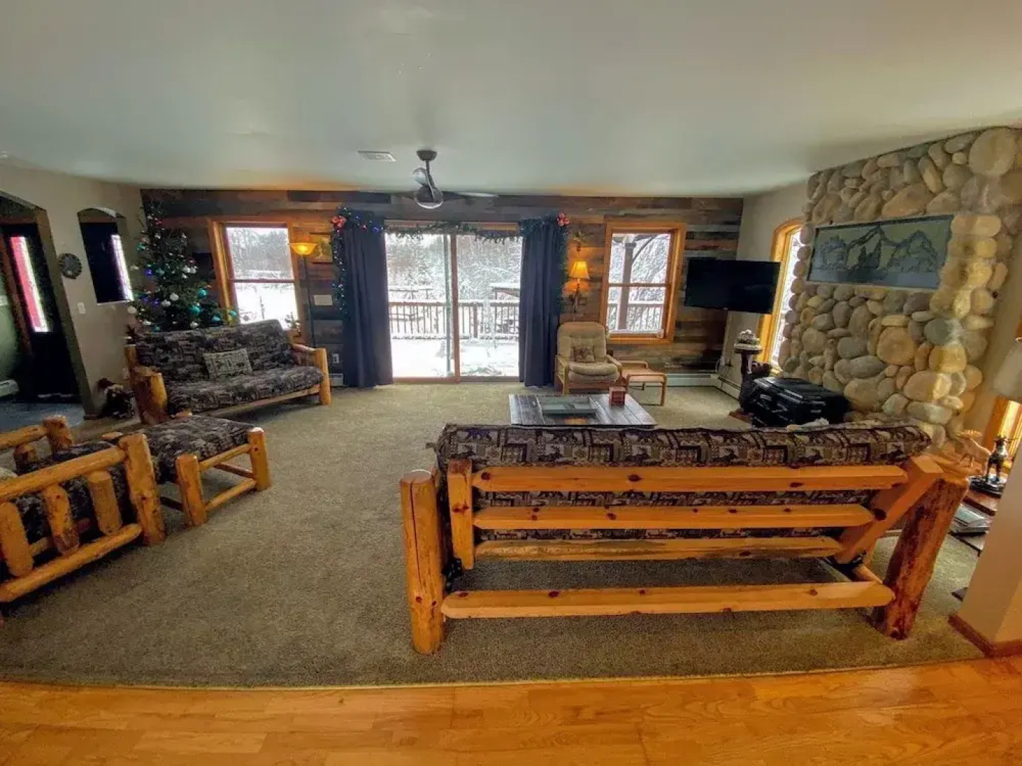Moose Lodge and Cabins by Bretton Woods Vacations