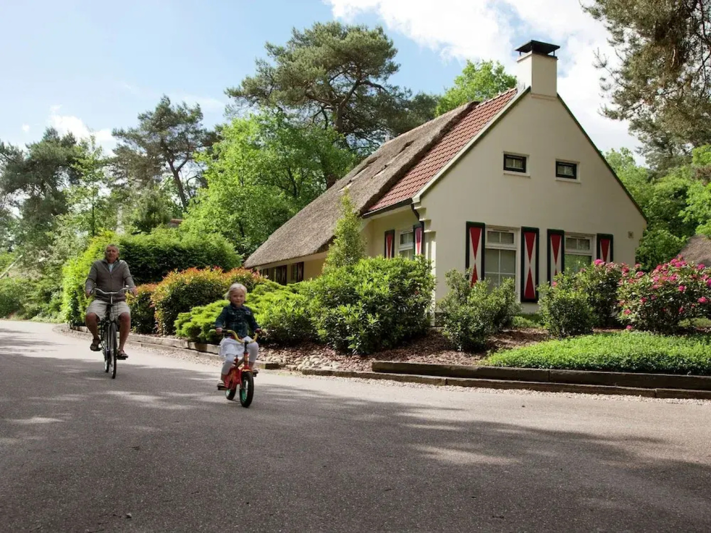 Romantic Villa With a Dishwasher, Near a National Park