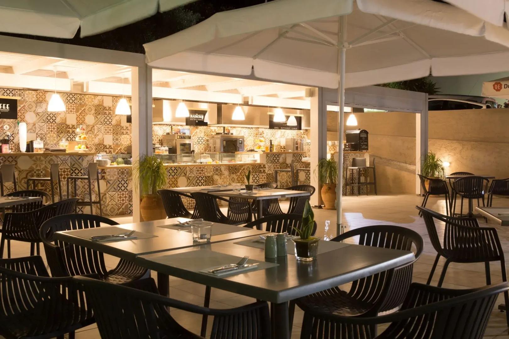 Sundance Apartments and Suites