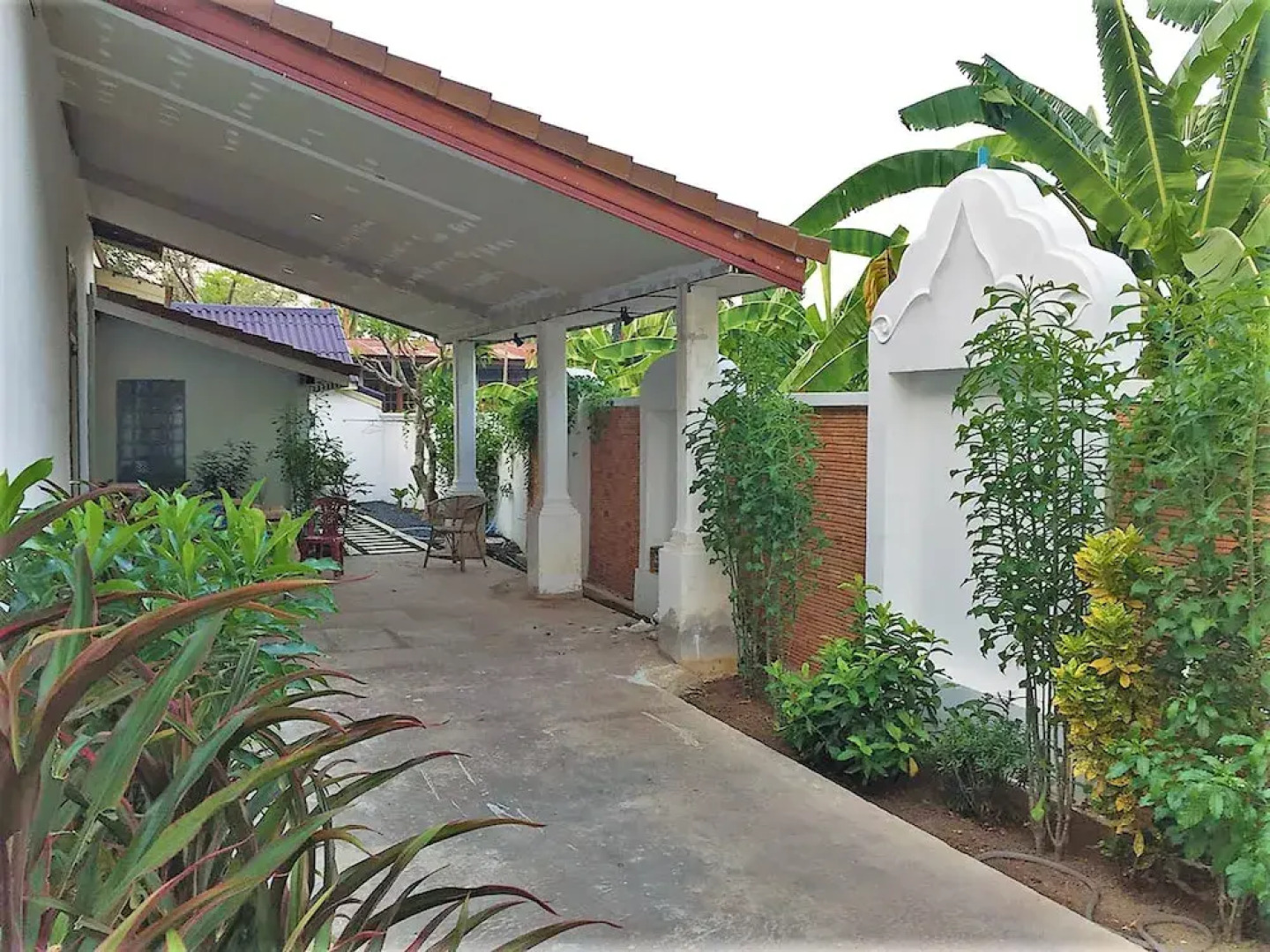 The White Elephant House