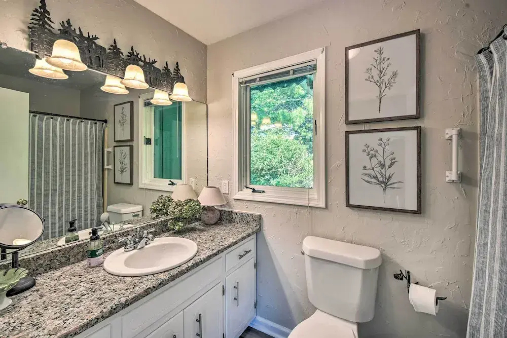 Stunning Dillard Home w/ Yard in Sky Valley!