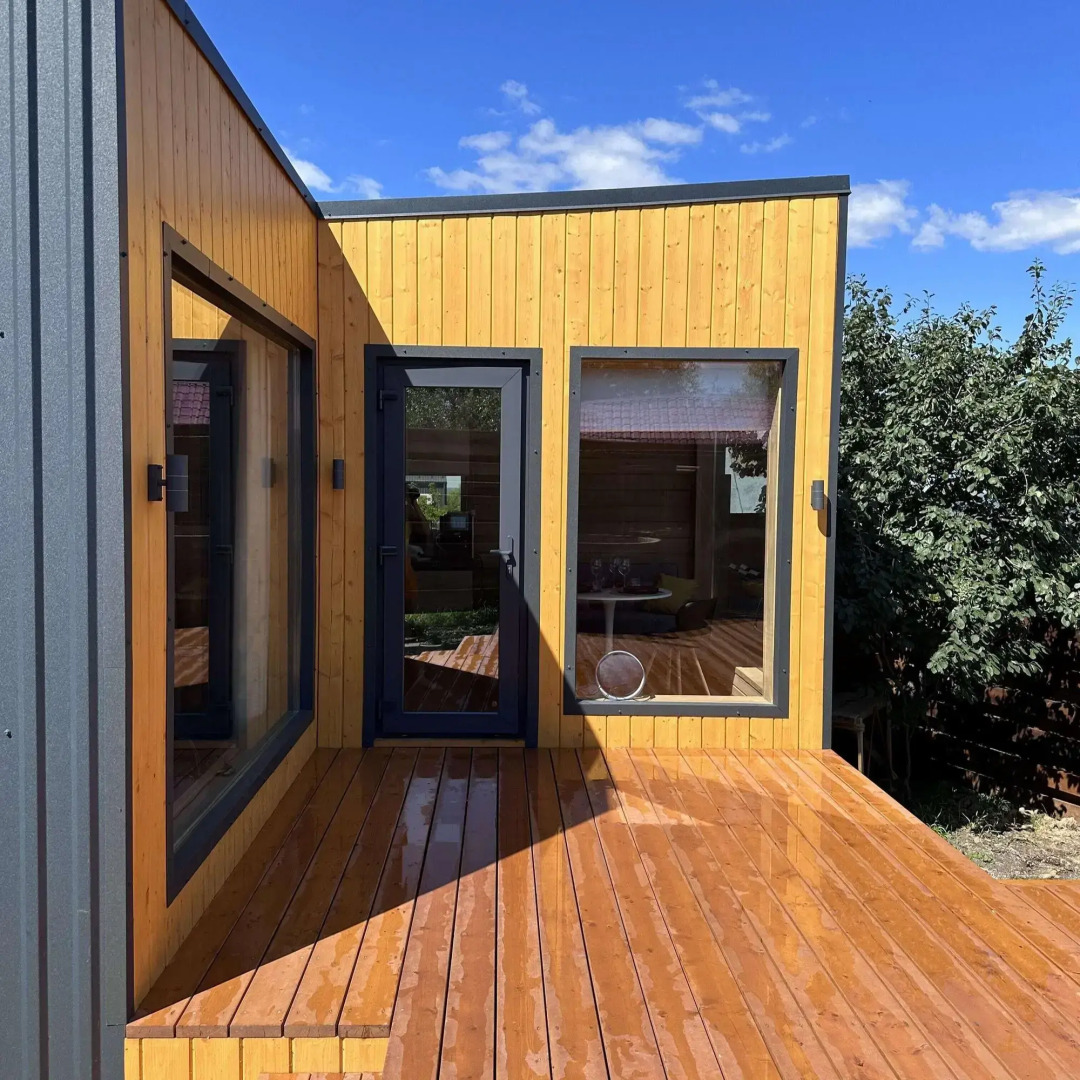 Современный дом с сибирским чаном