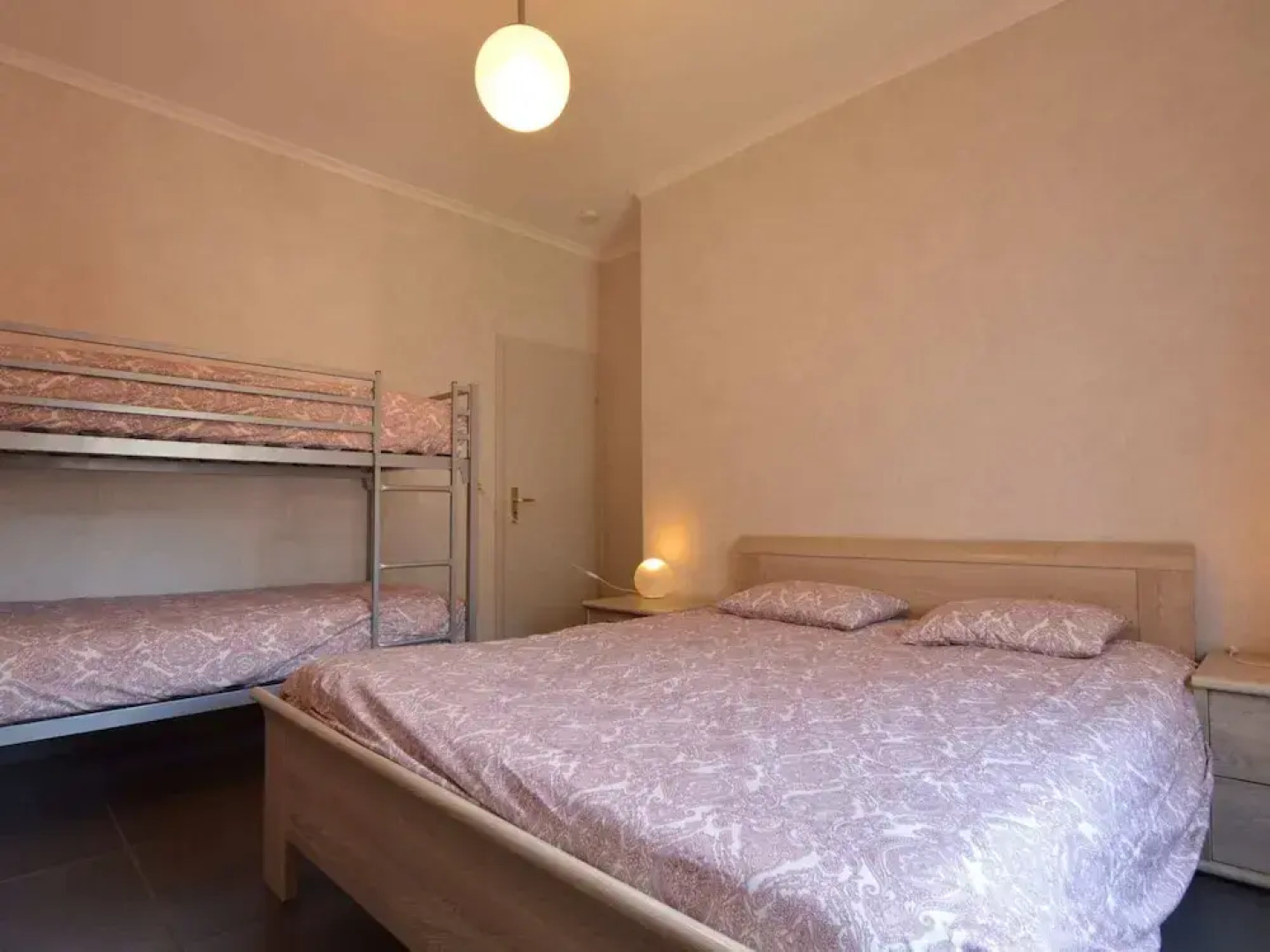 Lovely Modern Apartment, Near the Mosel, Shops and Restaurants