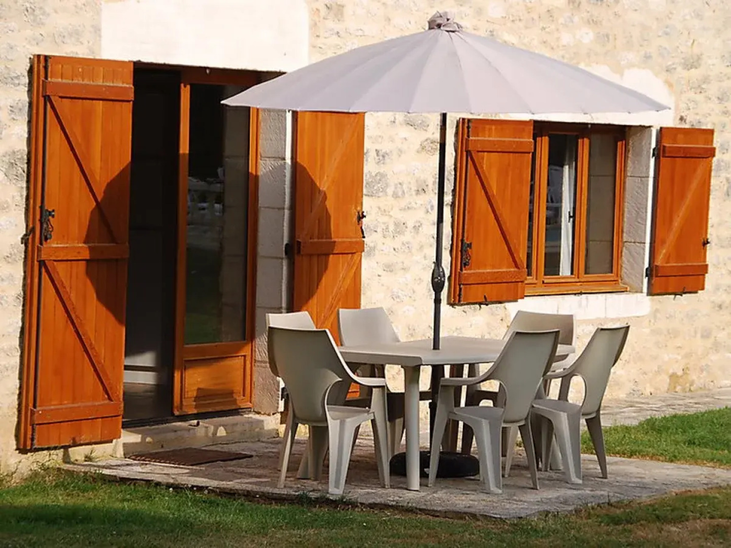 House Lavit Puy-lEveque