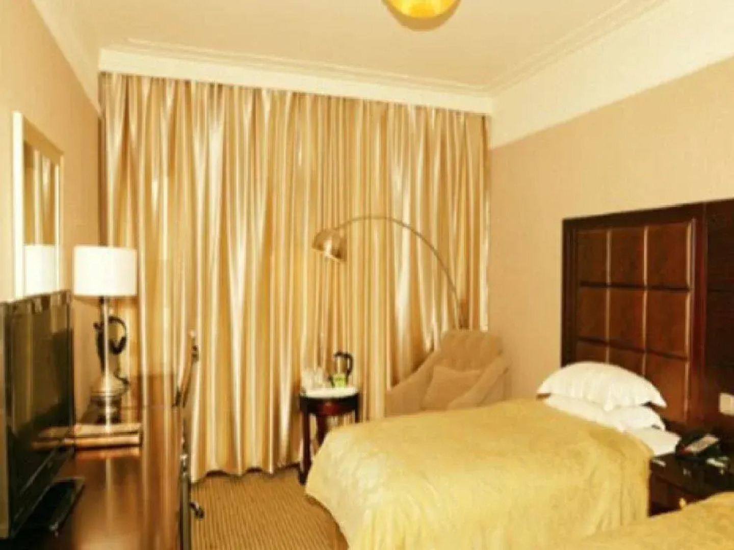 Pucheng Xinglong Hotspring Mansion