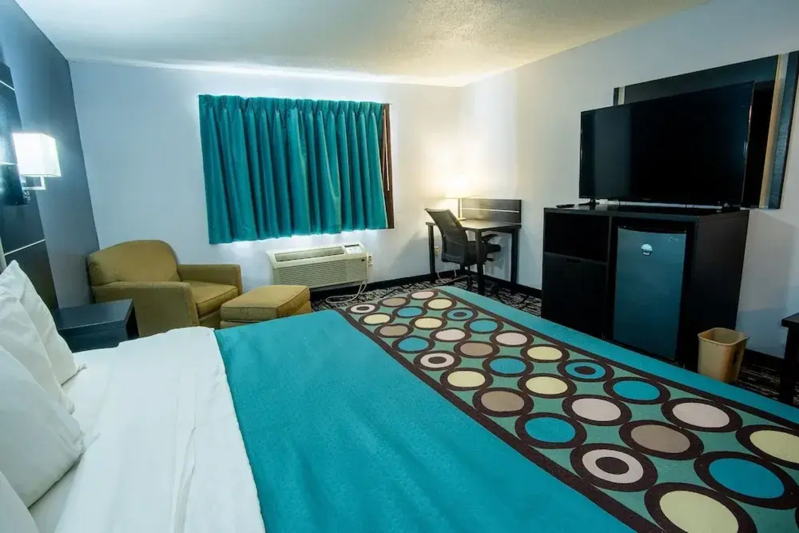 Asteria Inn And Suites