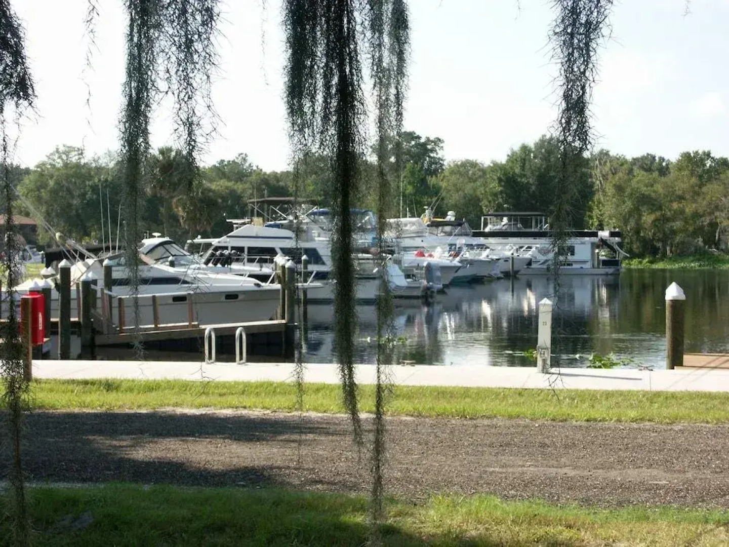 Astor Bridge Marina & Motel