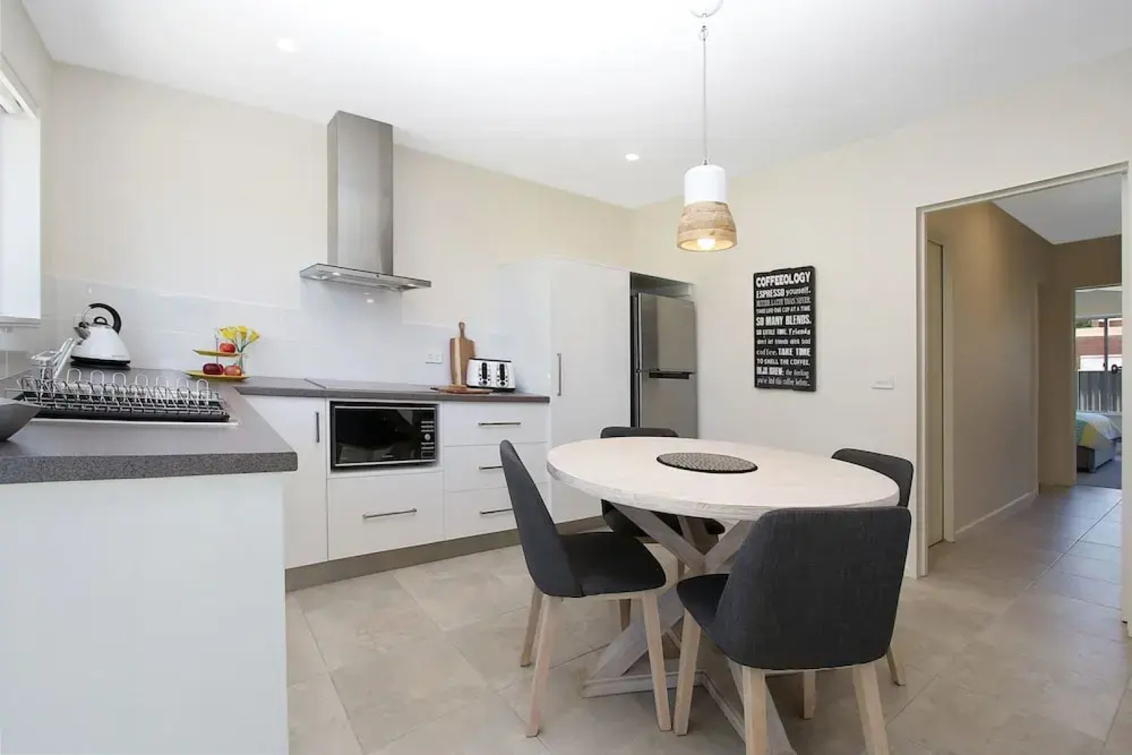 18 on Rayner - swish apartment Myrtleford