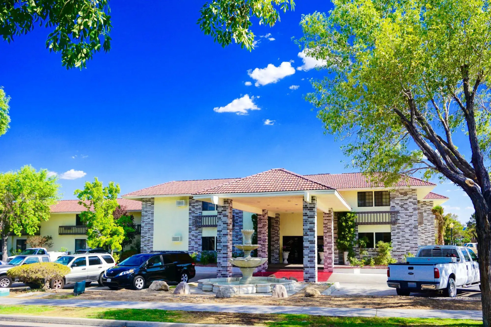 Heritage Inn and Suites