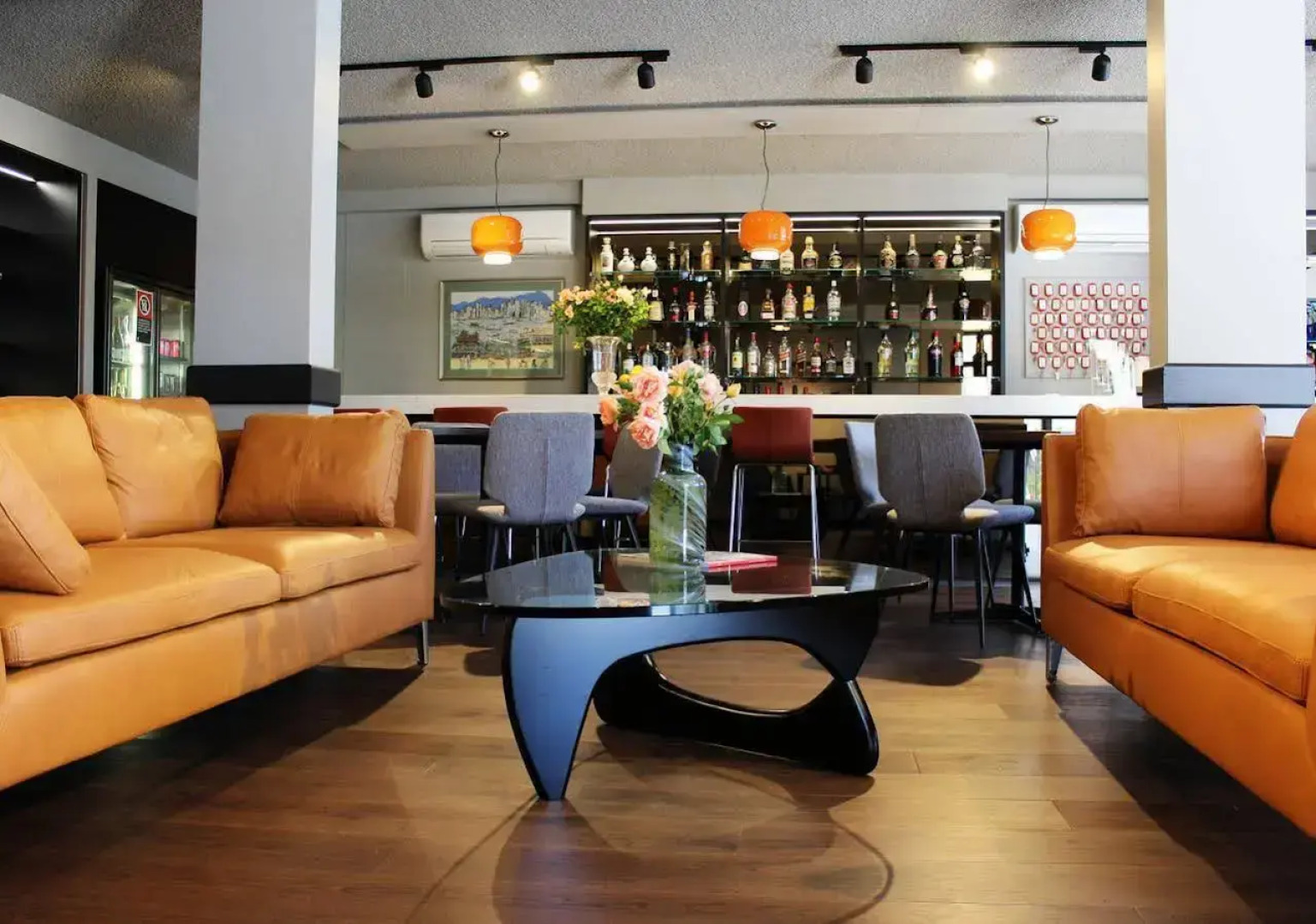 The Oriana Orange - Retro Hotel & Resort