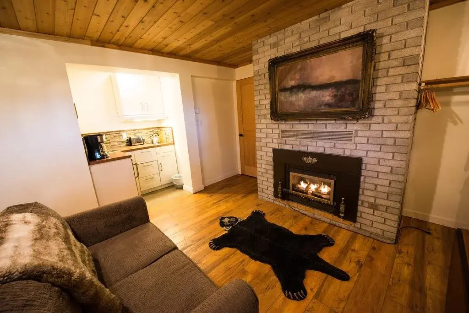Skeena River House Bed & Breakfast