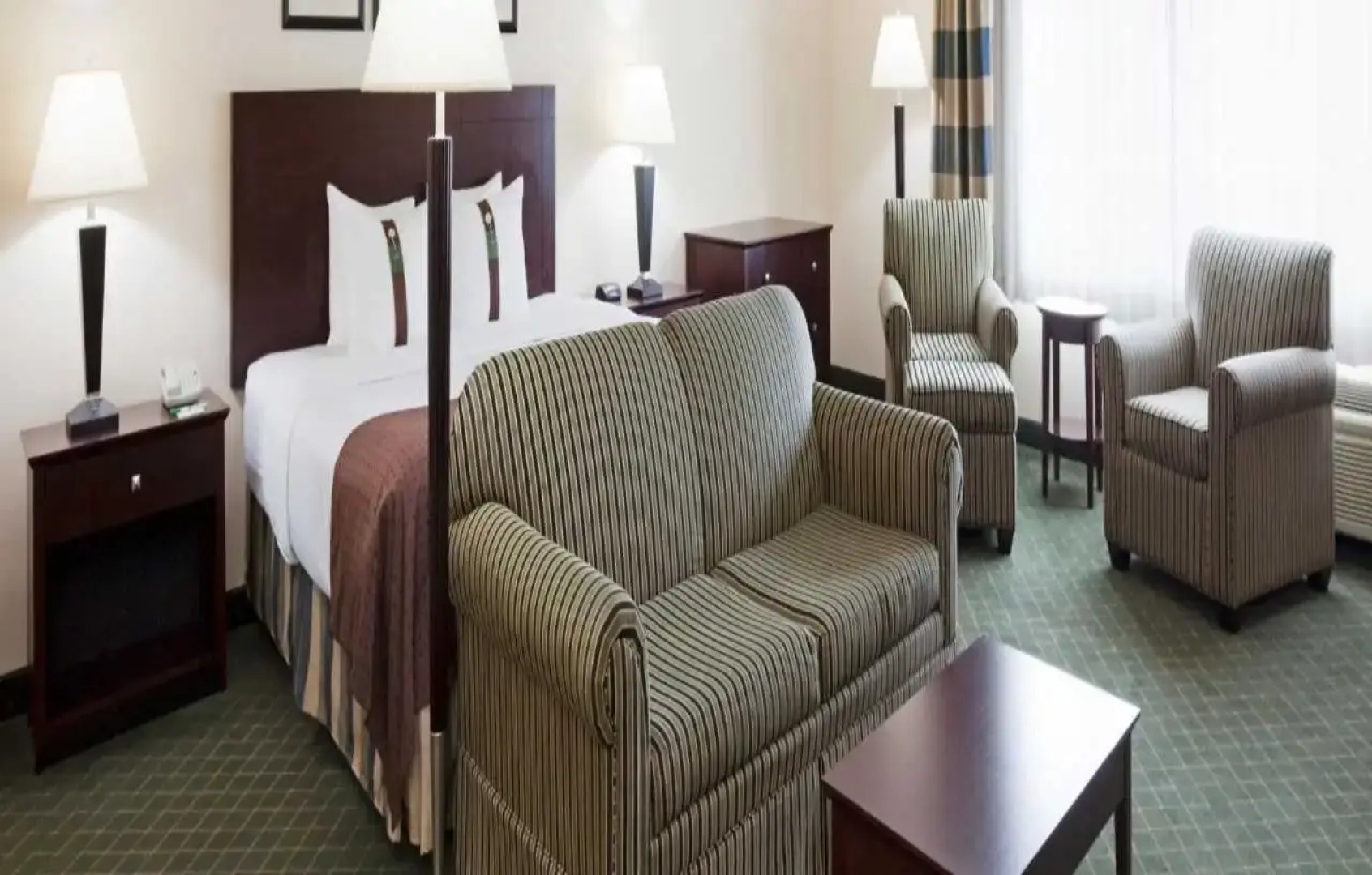 Holiday Inn & Conference Center Marshfield by IHG