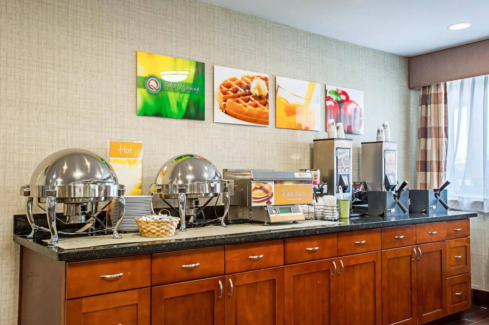 Quality Inn & Suites Kenedy - Karnes City