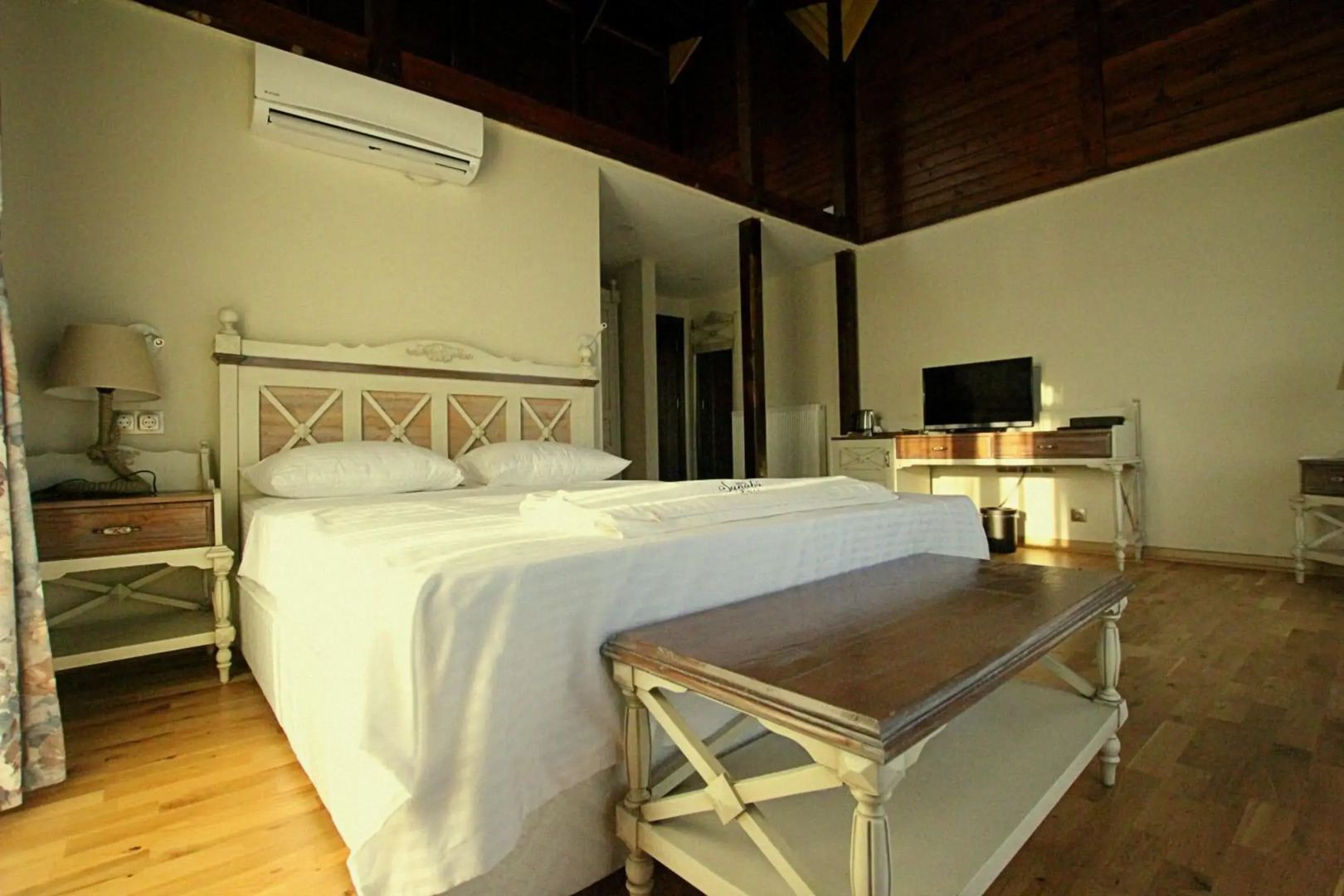 Assos Sunaba Kasri - Special Class