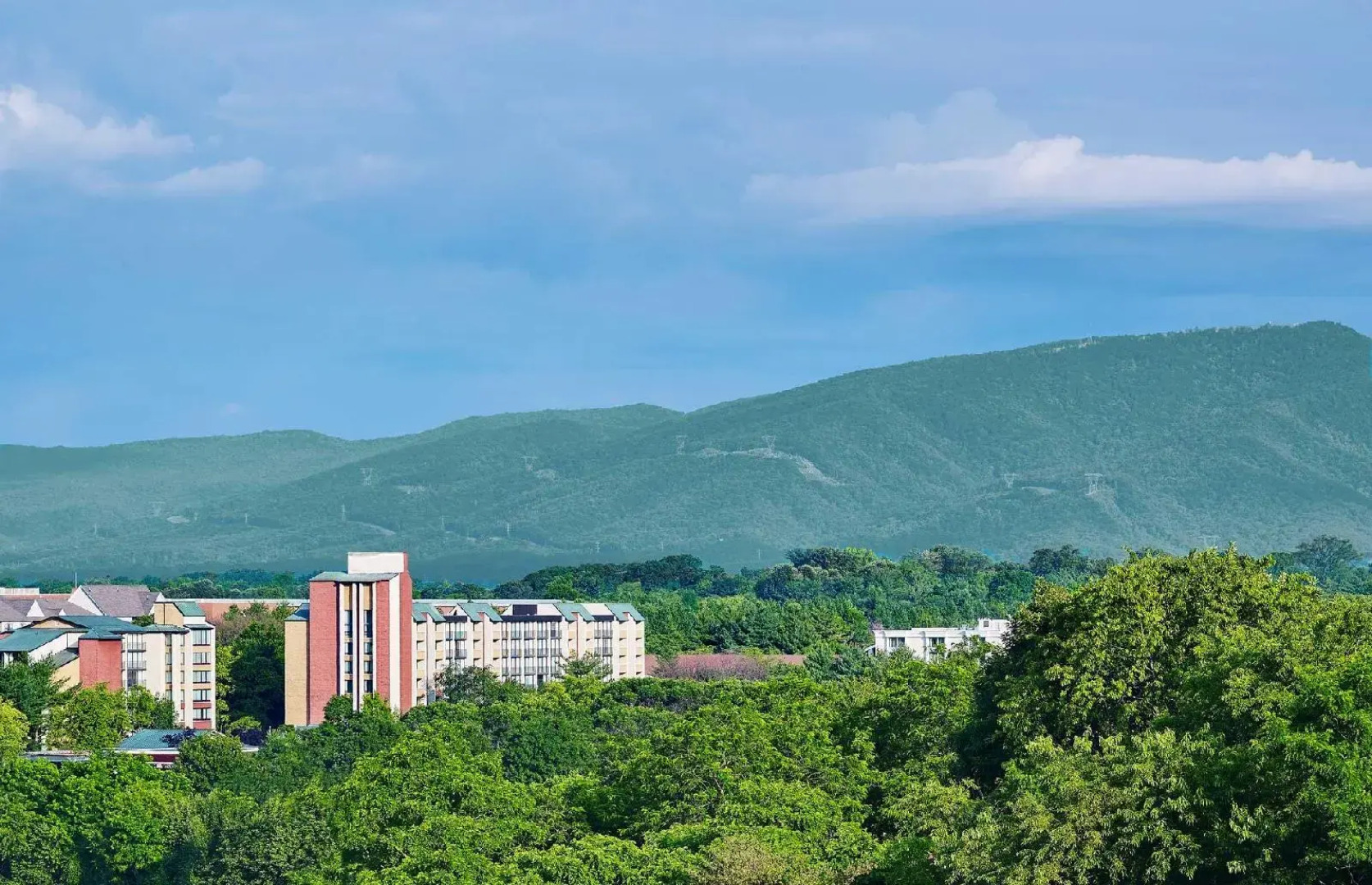 Sheraton Roanoke Hotel & Conference Center