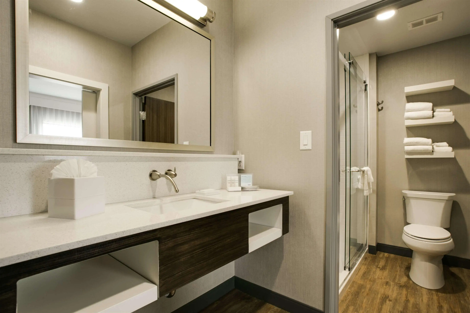 Hampton Inn & Suites Dallas/Ft. Worth Airport South