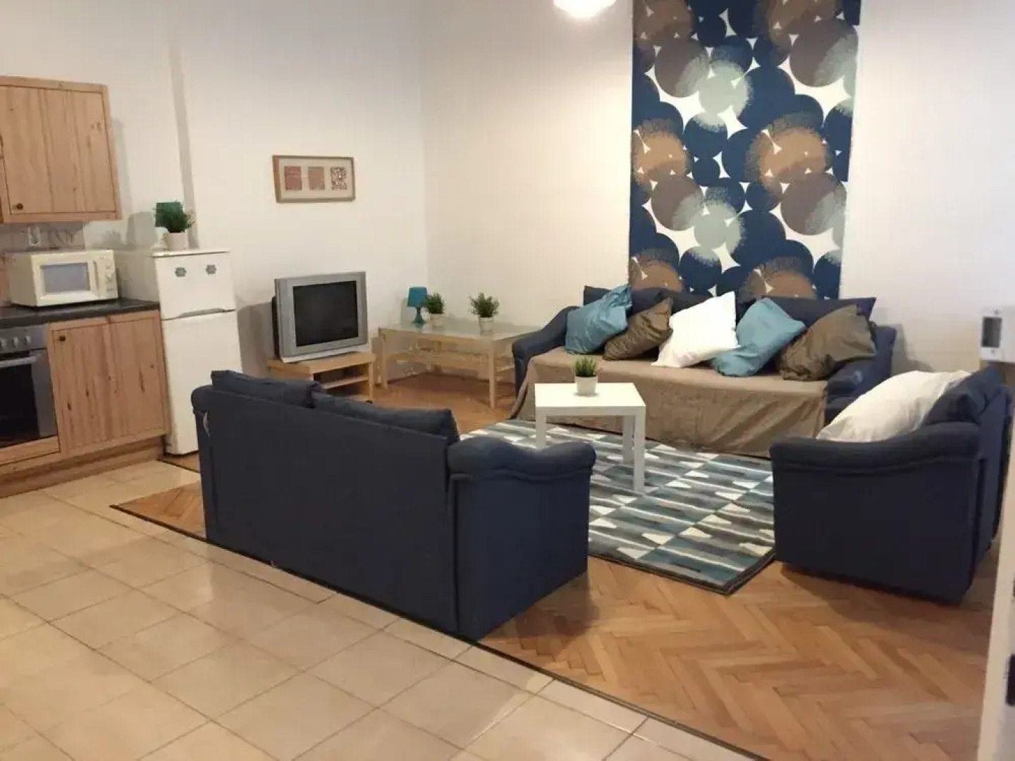 Hi5 Apartments - Parliament