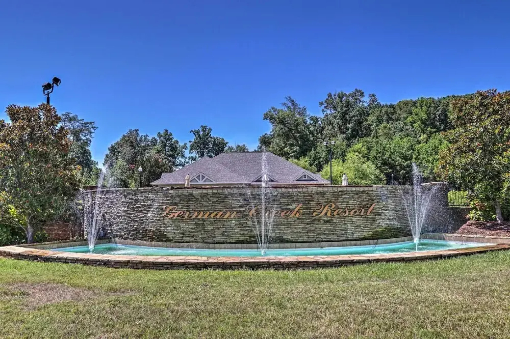 Waterfront Bean Station Condo w/ Balcony & Views!