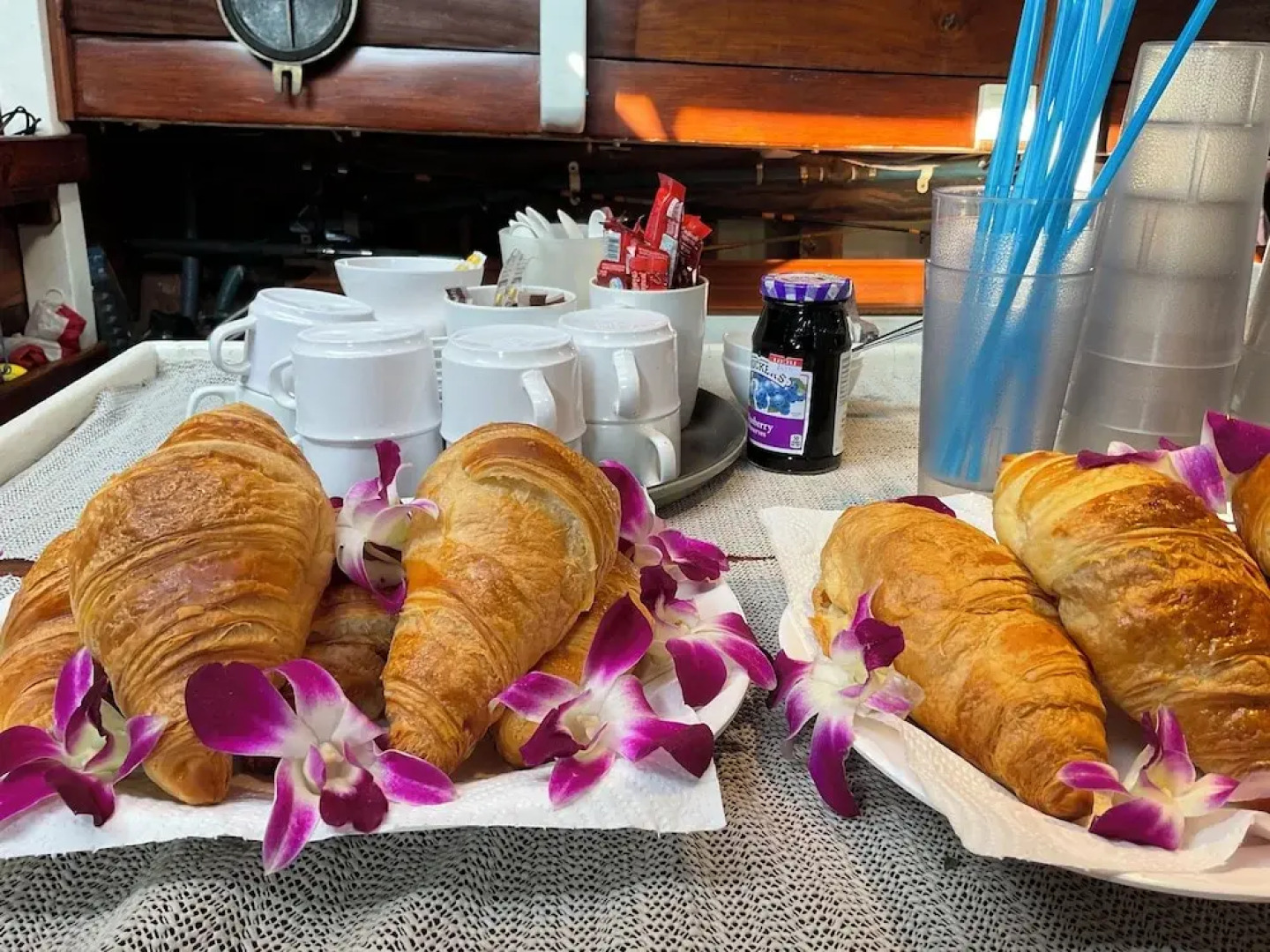 Bansabai pool  Villa (Local Tour)