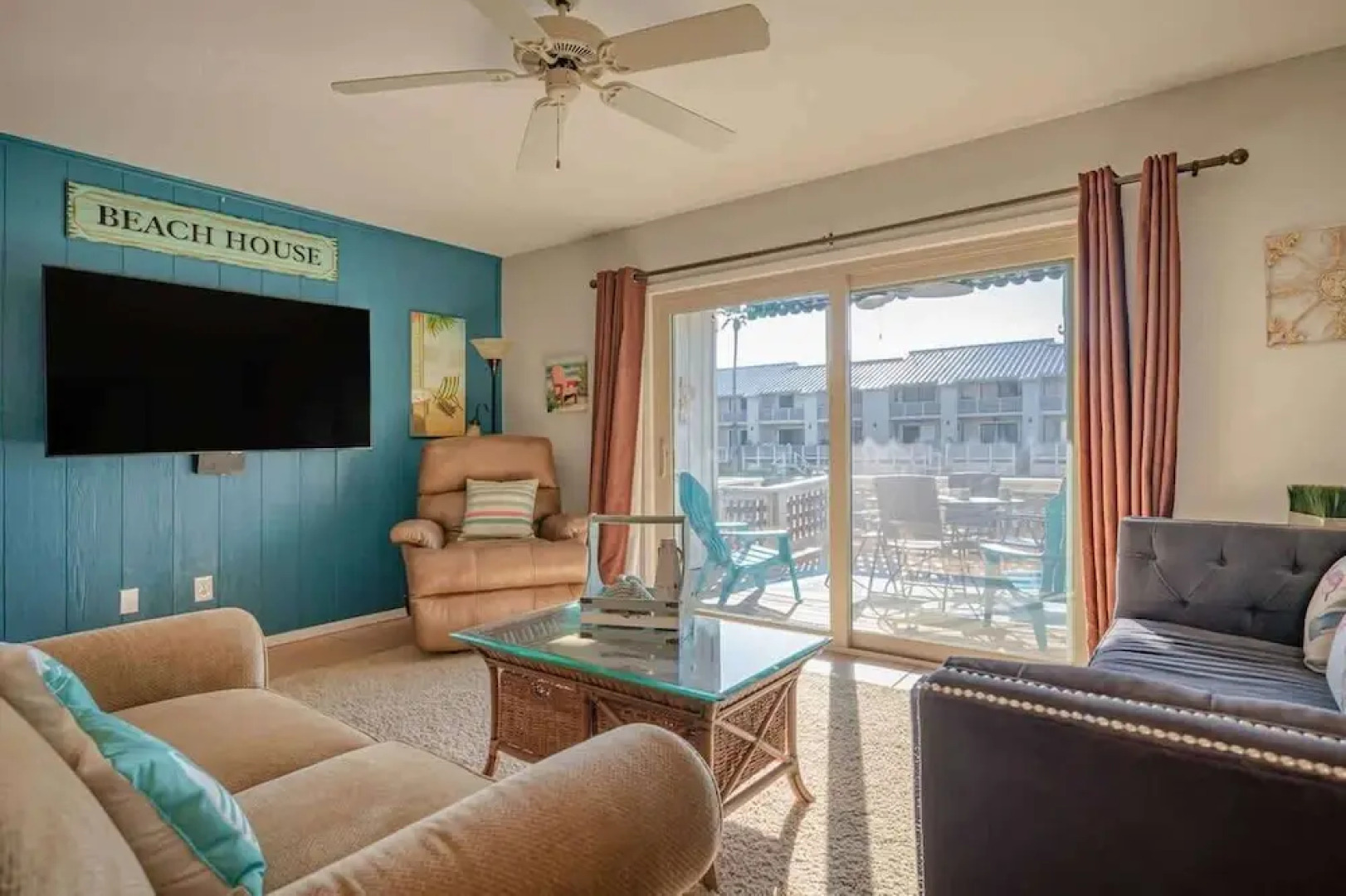 Seaside Cottage With Water Views!