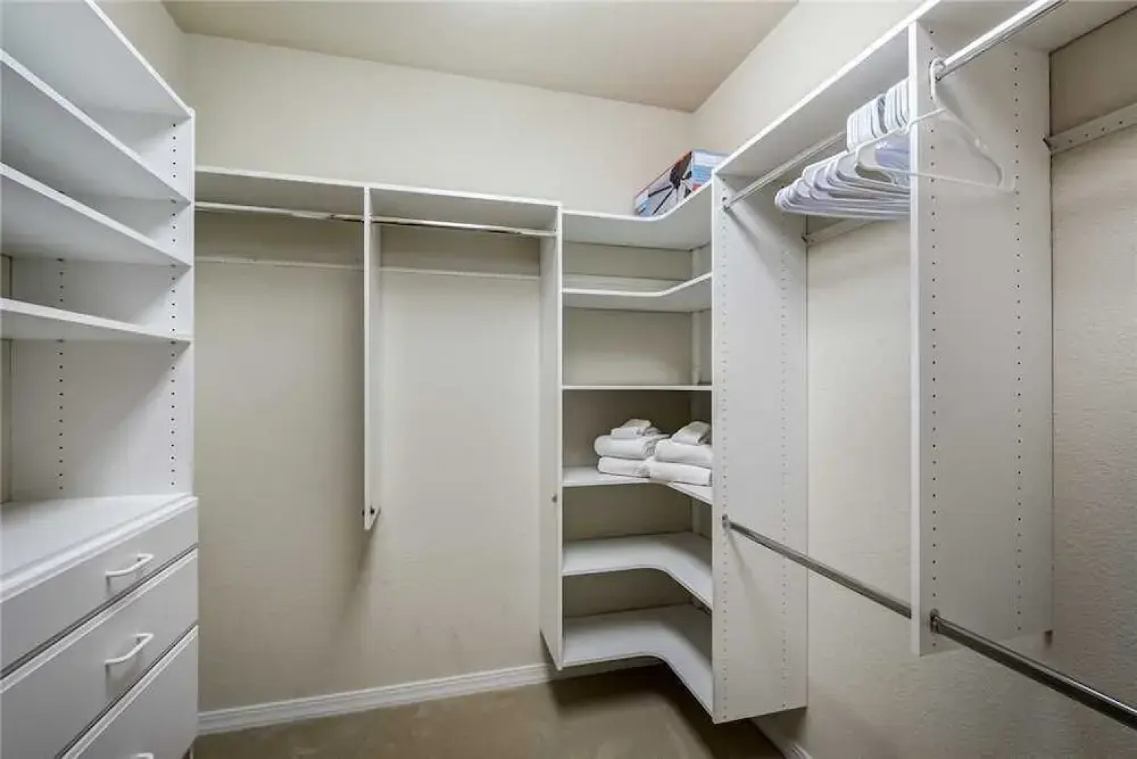 Eagles Rest - Four Bedroom Cabin