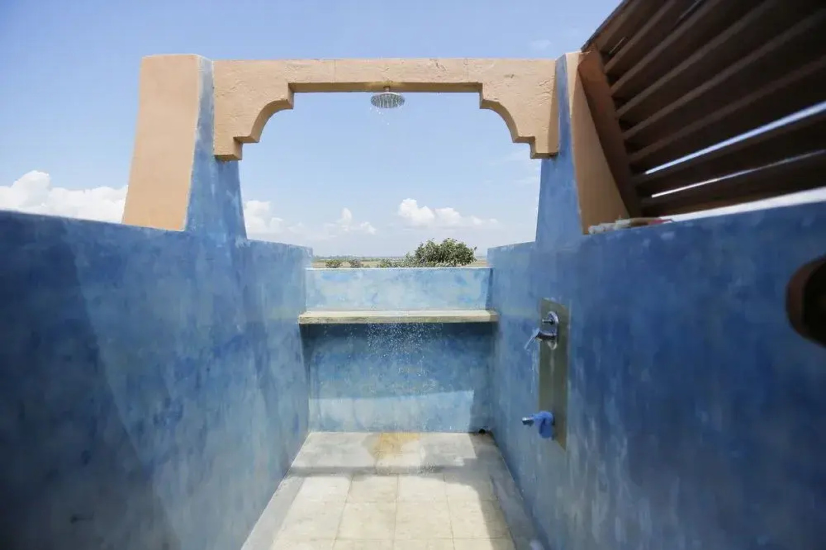 Vista Rooms Lake View 3