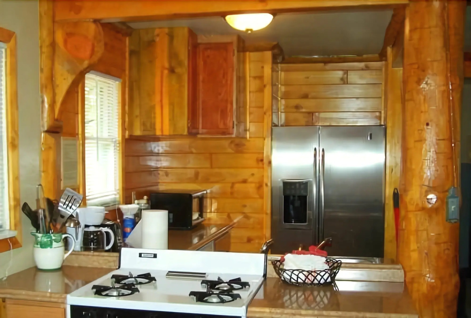 Golden Bear Cottages