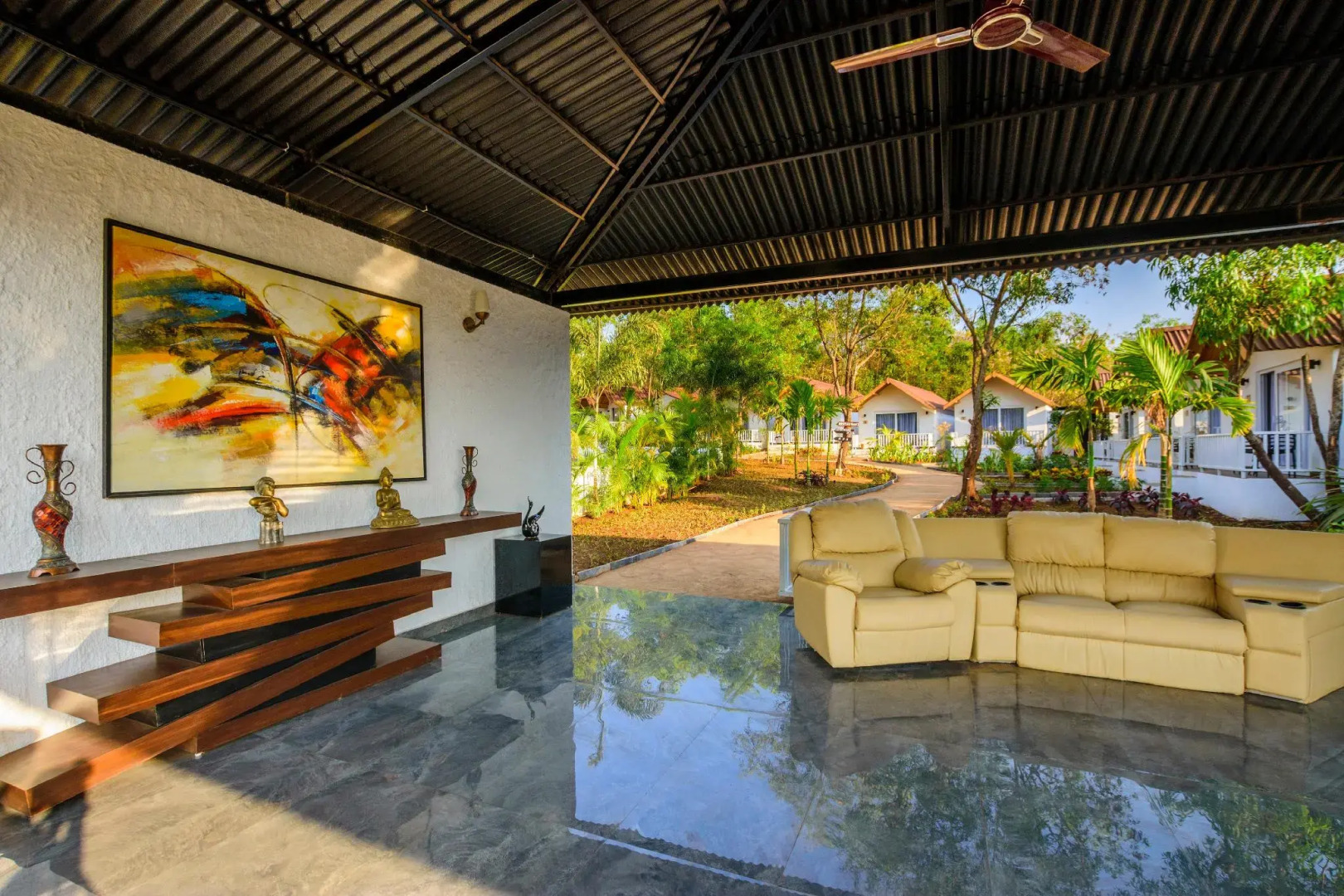 White woods Resort & Spa