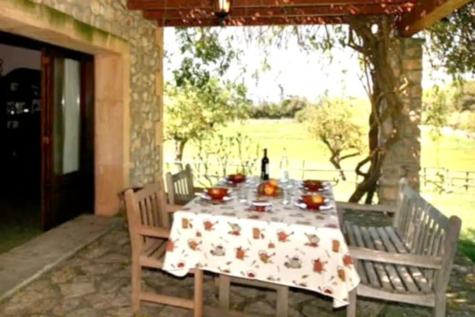 House With one Bedroom in Llubí, With Wonderful Mountain View, Shared Pool, Enclosed Garden Near the Beach