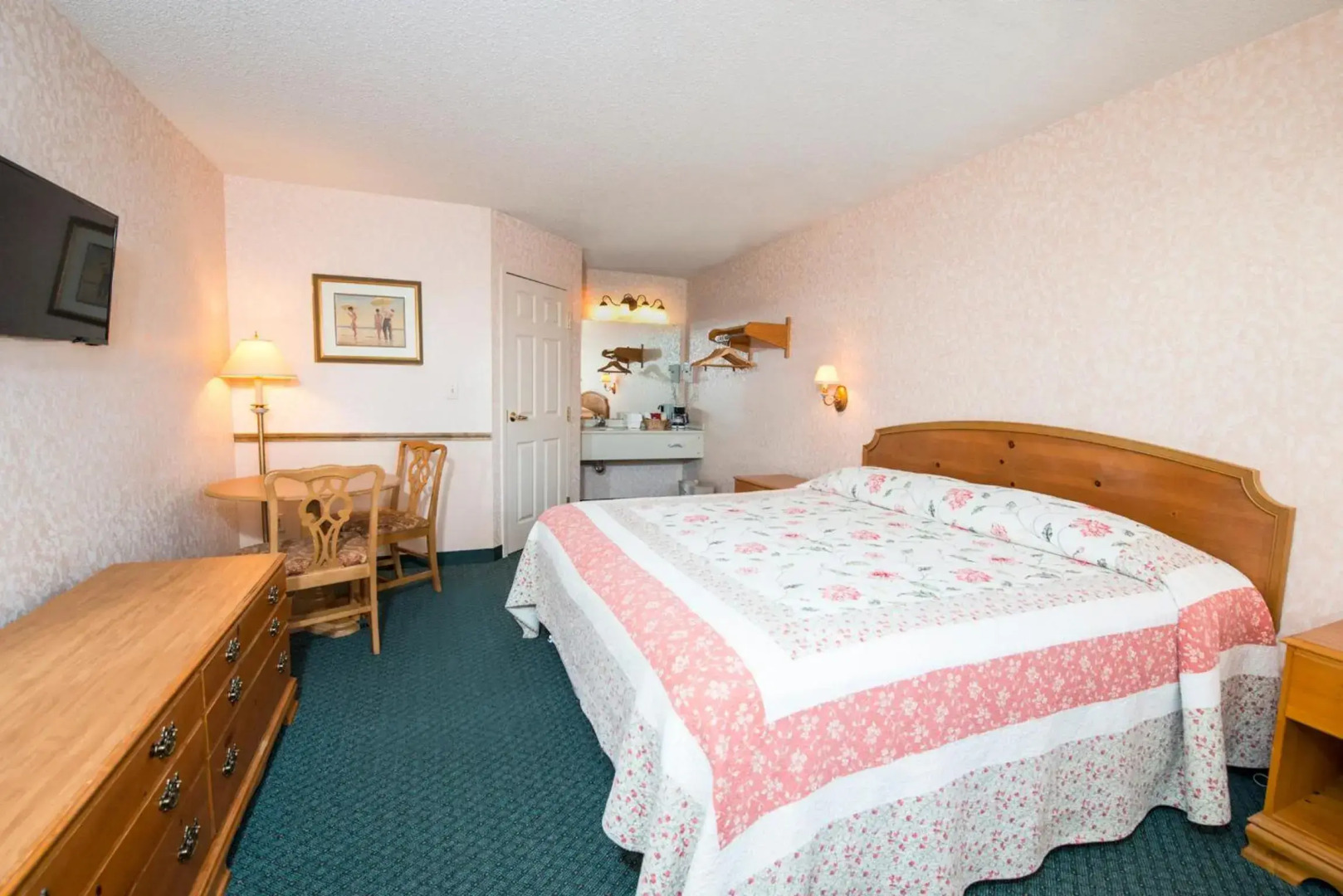 Our Guest Inn and Suites - Downtown