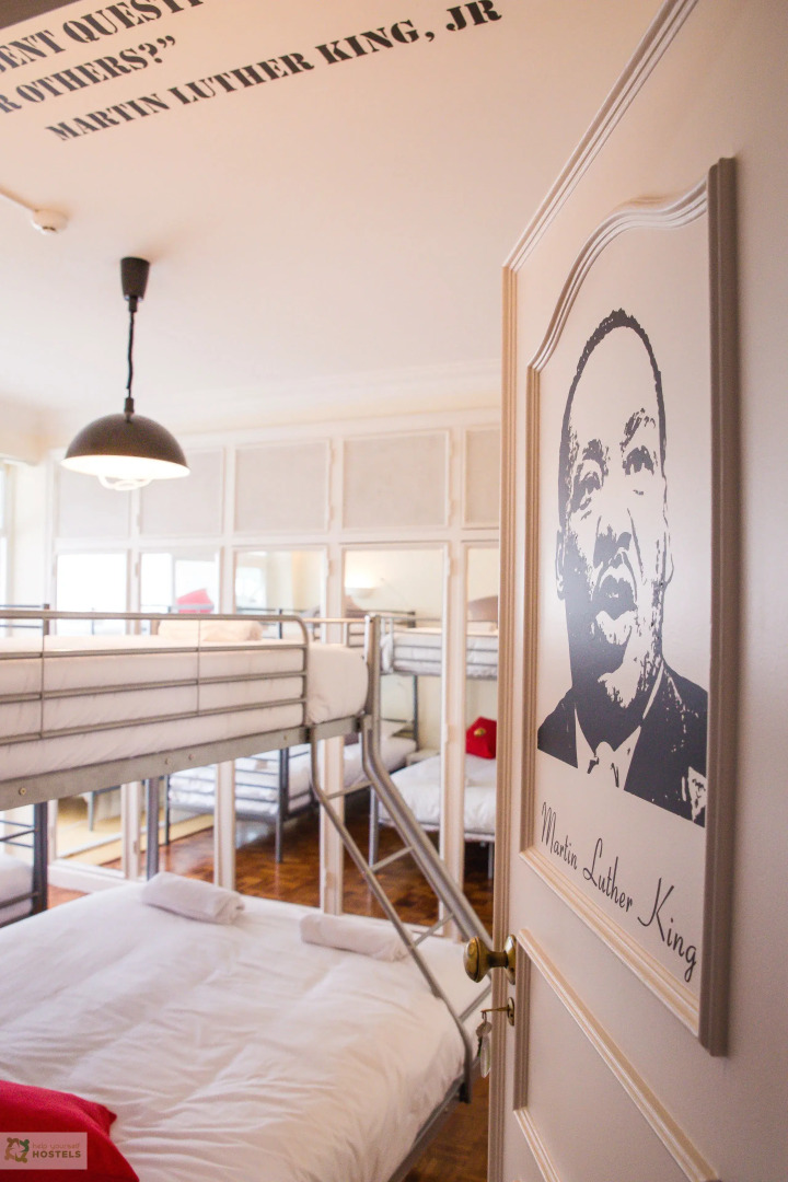 Help Yourself Hostels Carcavelos Coast