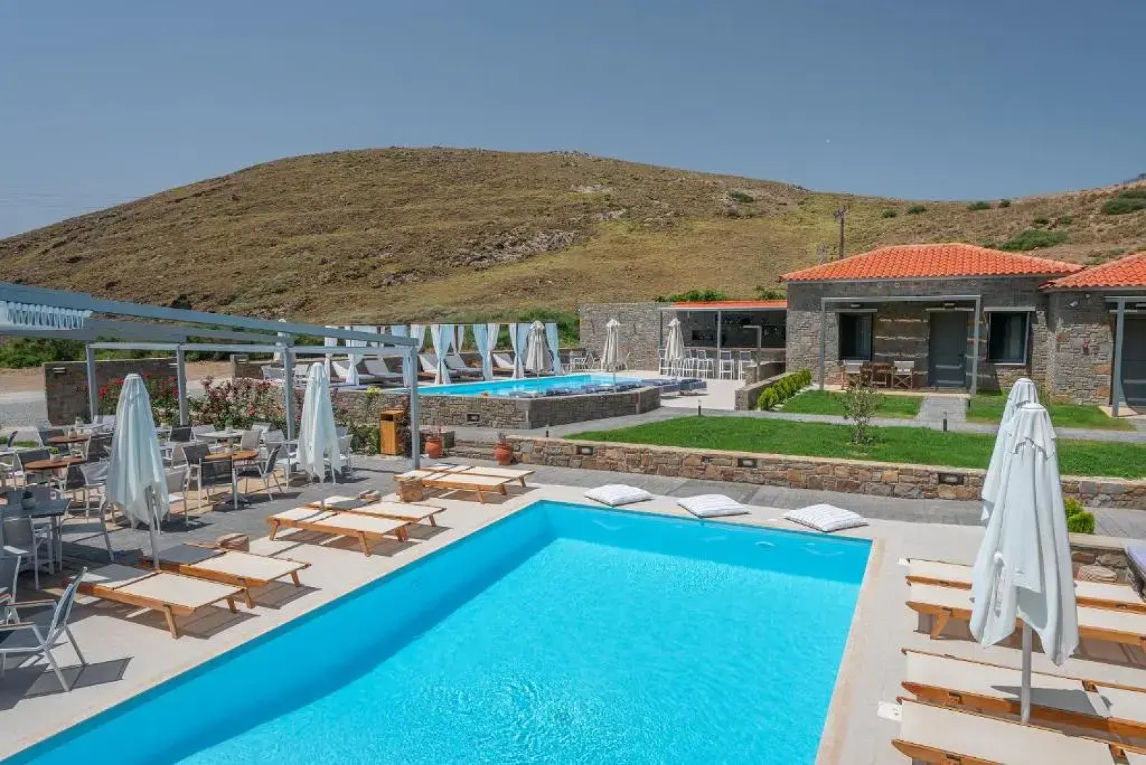 Angelikon 2 Luxurious Apartments