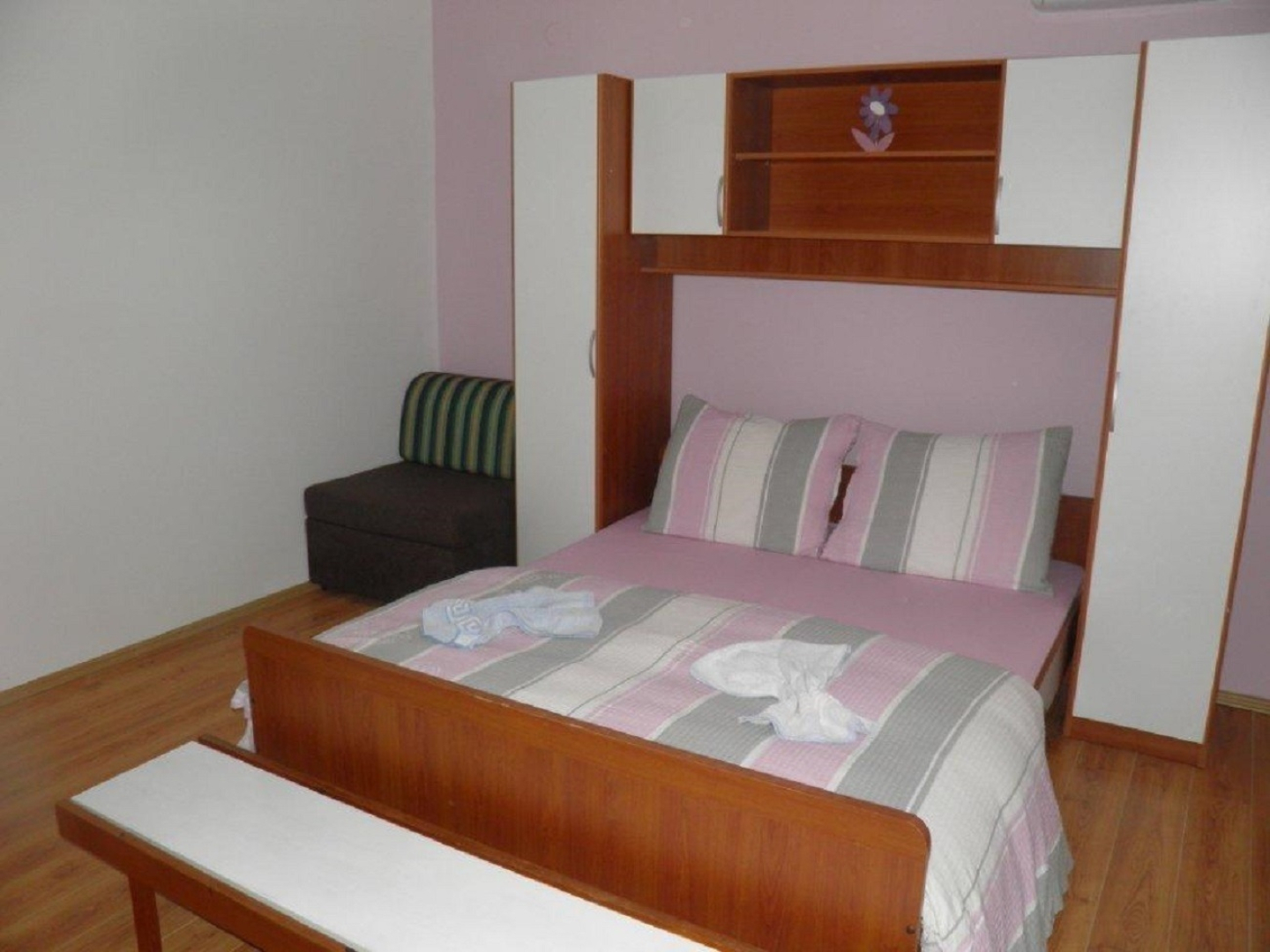 Apartment Angela -  with beautiful courtyard: A1 Brela, Riviera Makarska