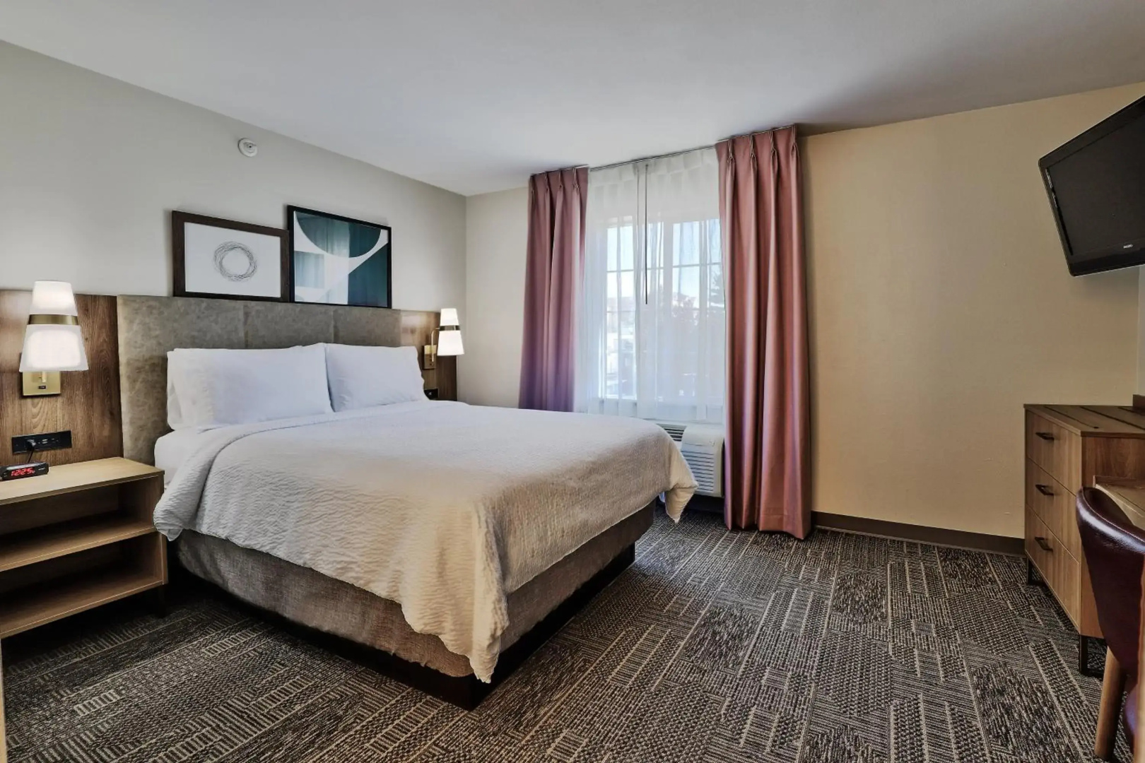 Staybridge Suites Albuquerque - Airport by IHG
