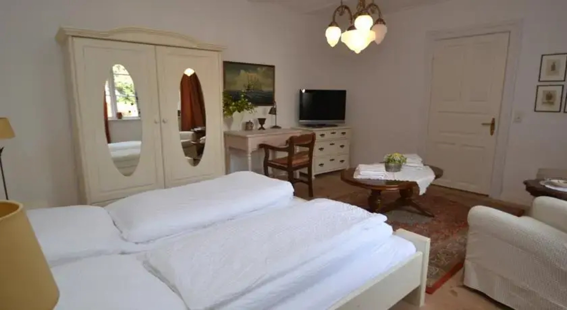 Gelbe Villa auf dem Museumsberg