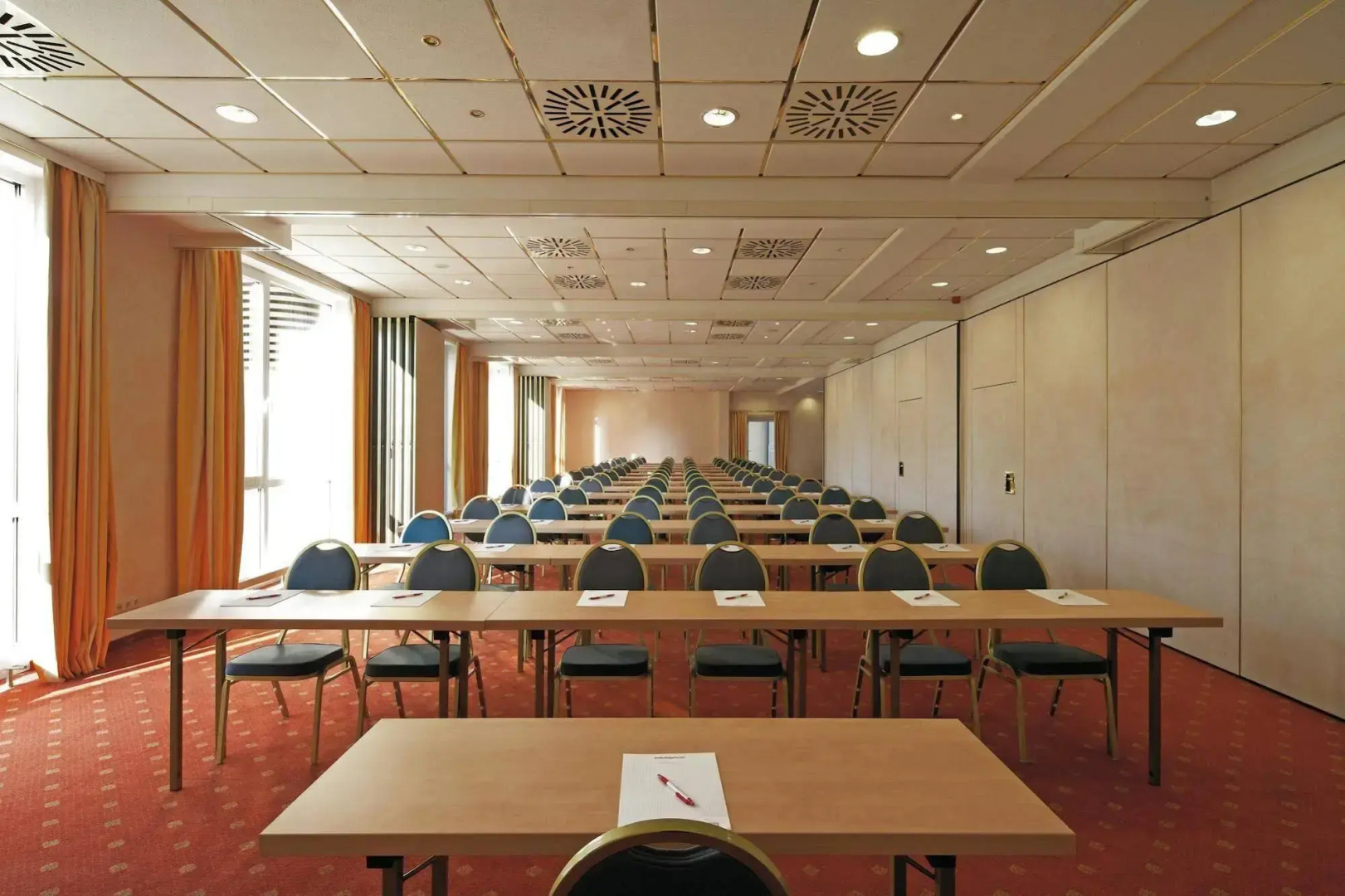 Отель Four Points Flex by Sheraton Goettingen