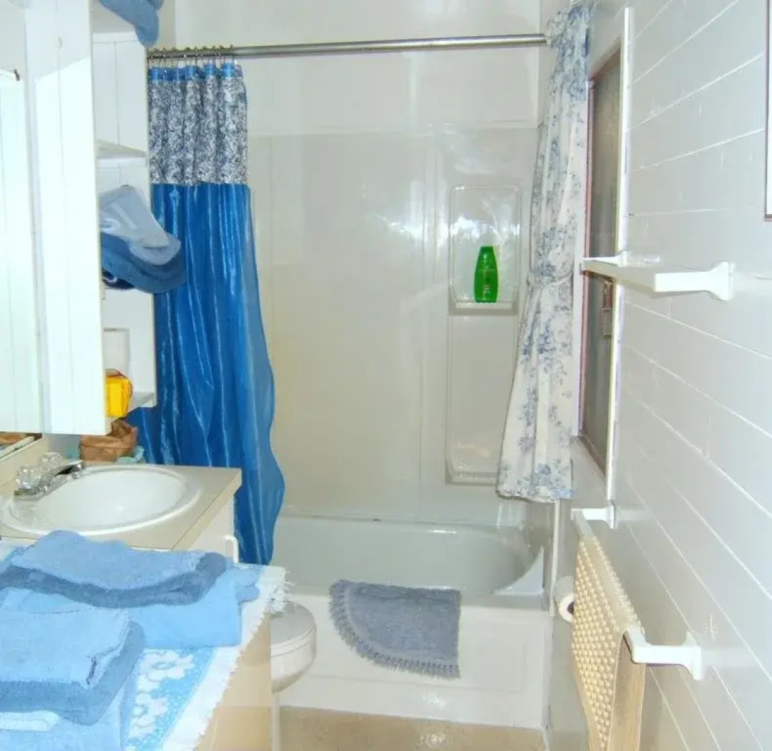 Teepee Meadows Guest Cottages