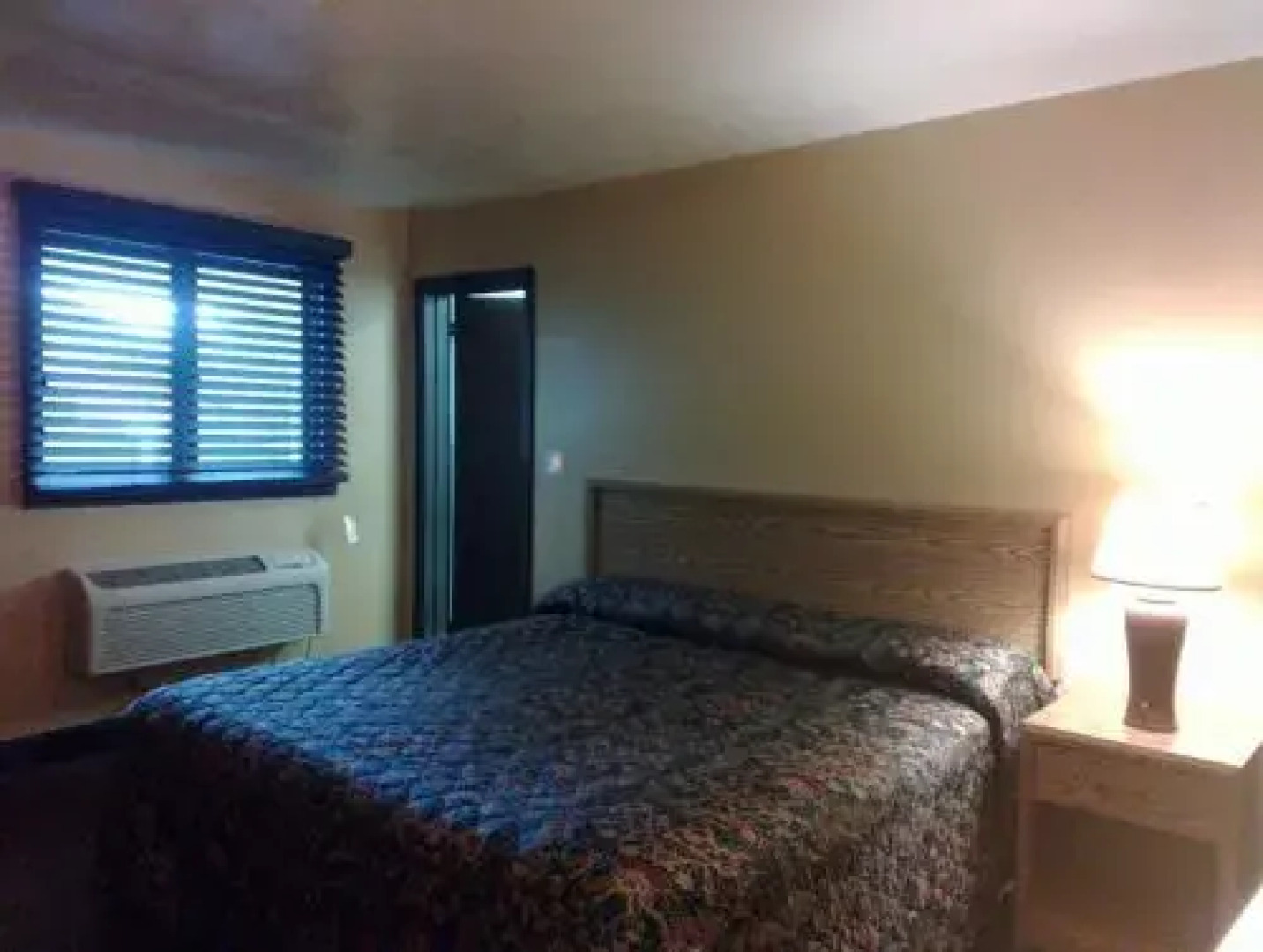 Colonial Inn Mercer-grove City