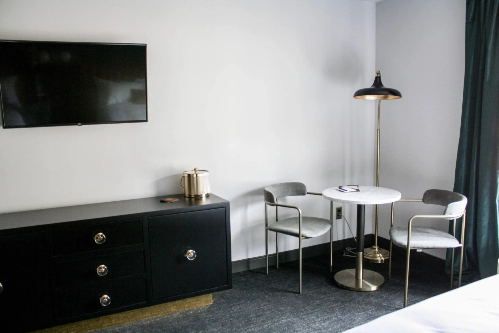 The Inn Hotel Lake Okoboji, an Ascend Collection Hotel