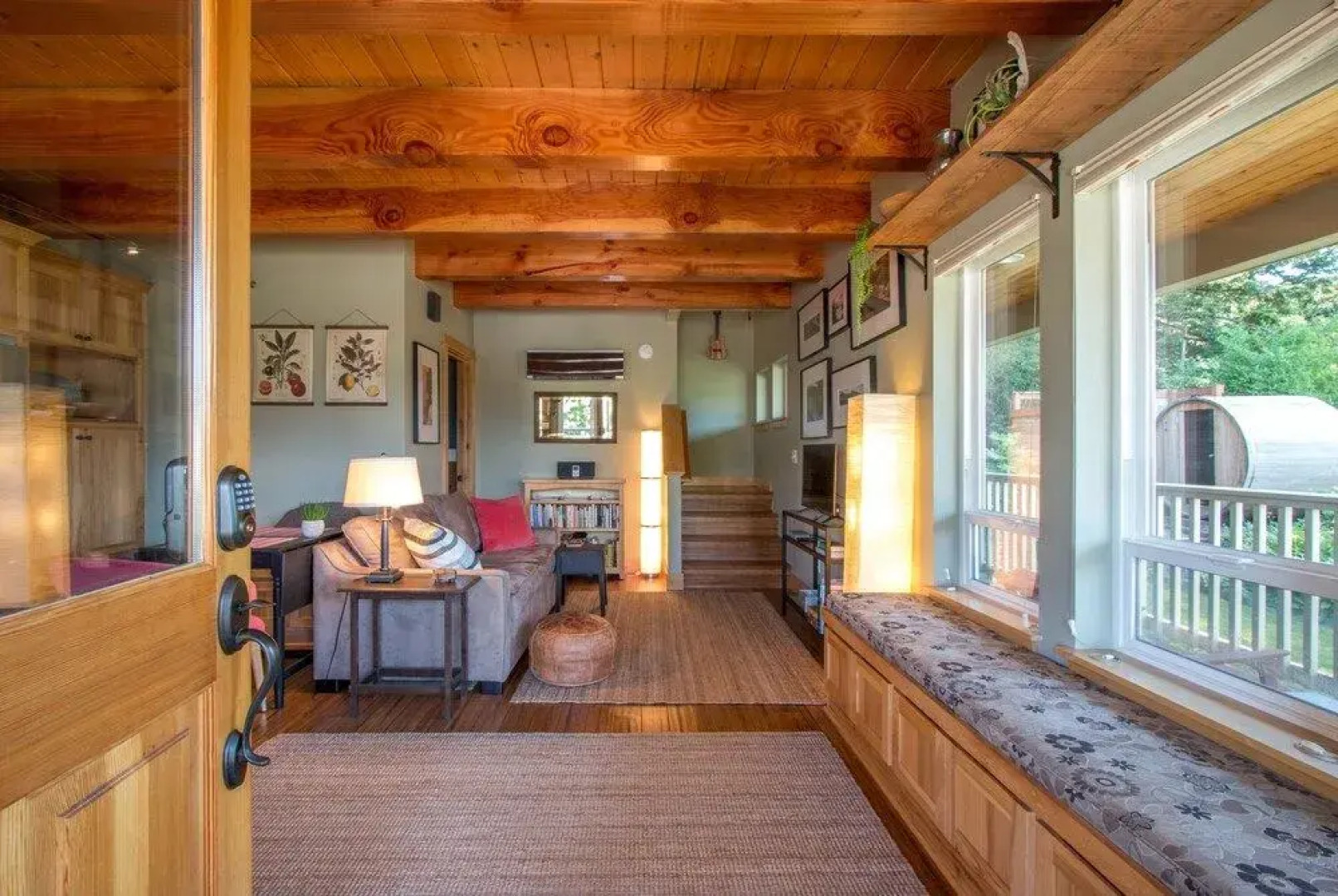 Venture Garden House 1 Bedroom Cottage by Redawning