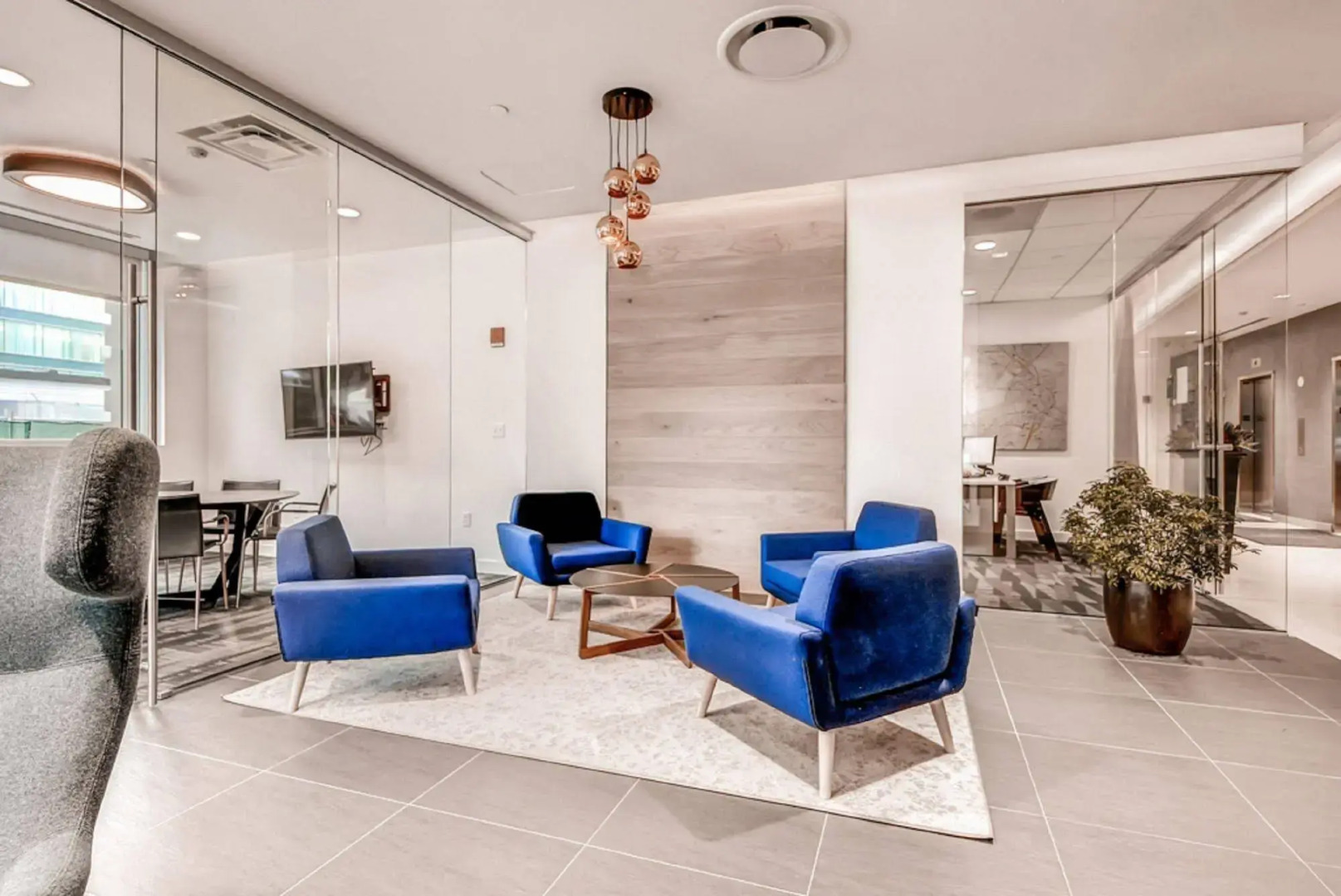 Global Luxury Suites at Kendall West