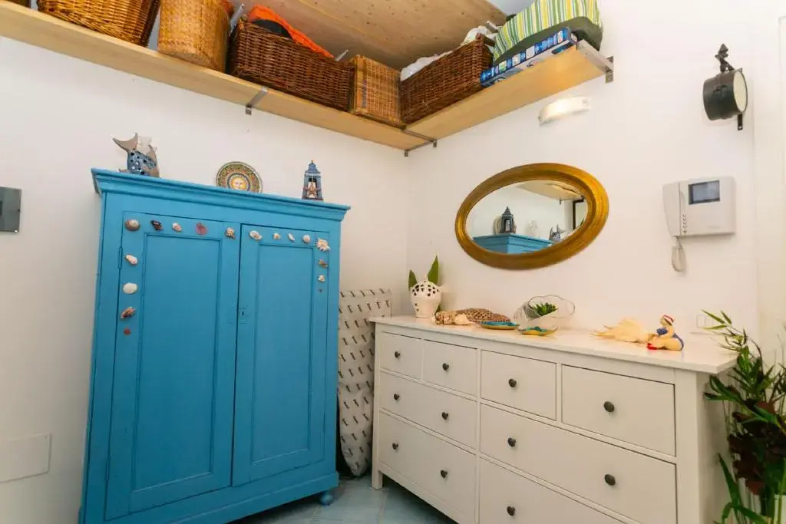 N233 - Numana, bilocale in residence con piscina