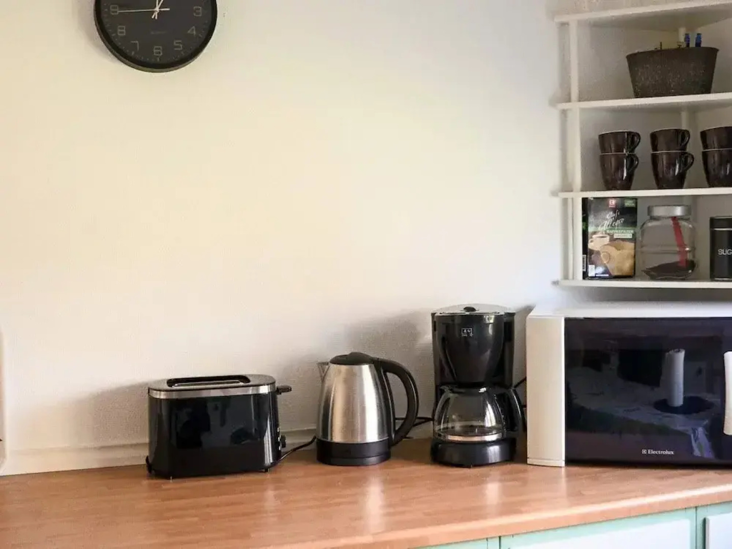 Welcoming Cottage Near the Sea-by Traum