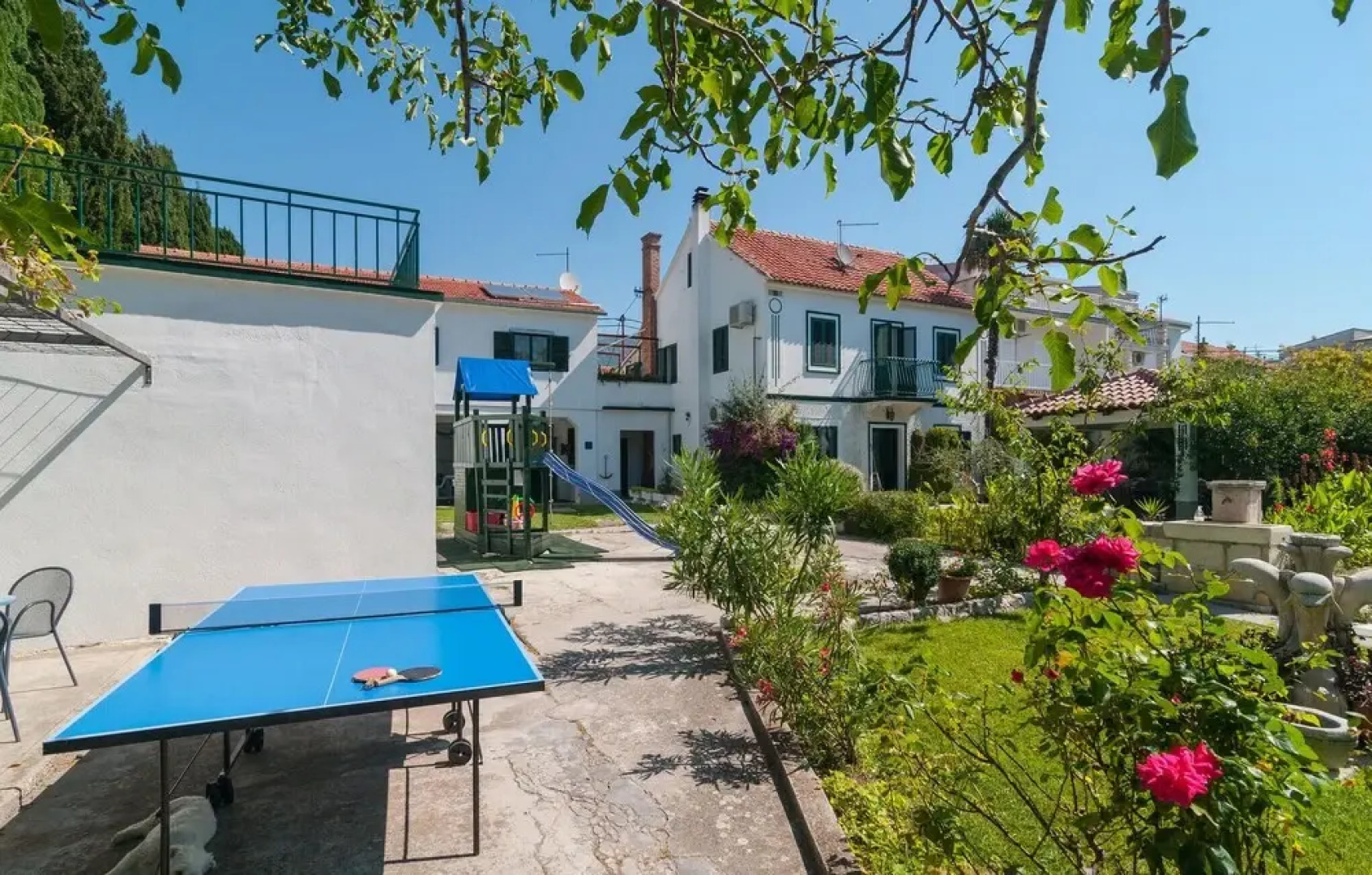 Awesome Home in Kastel Luksic With Sauna, Wifi and 6 Bedrooms