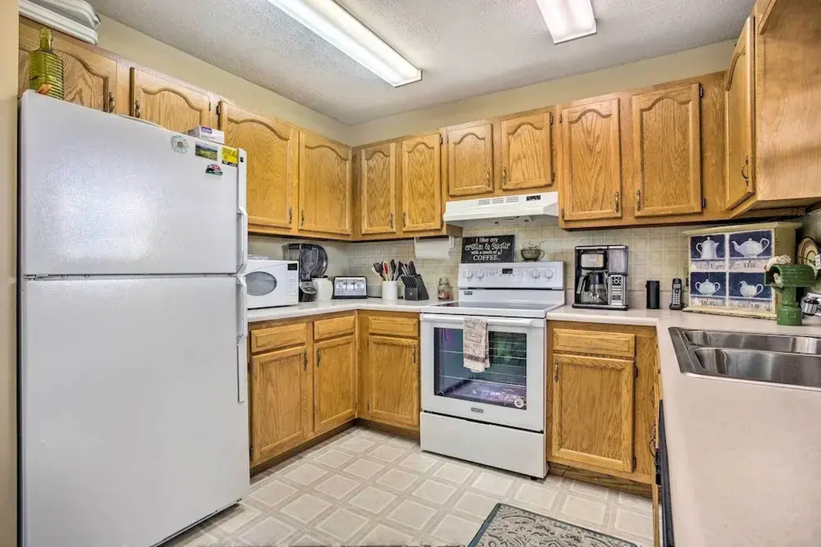 Bring a Pet: Cozy Burnsville Cottage w/ Fire Pit!