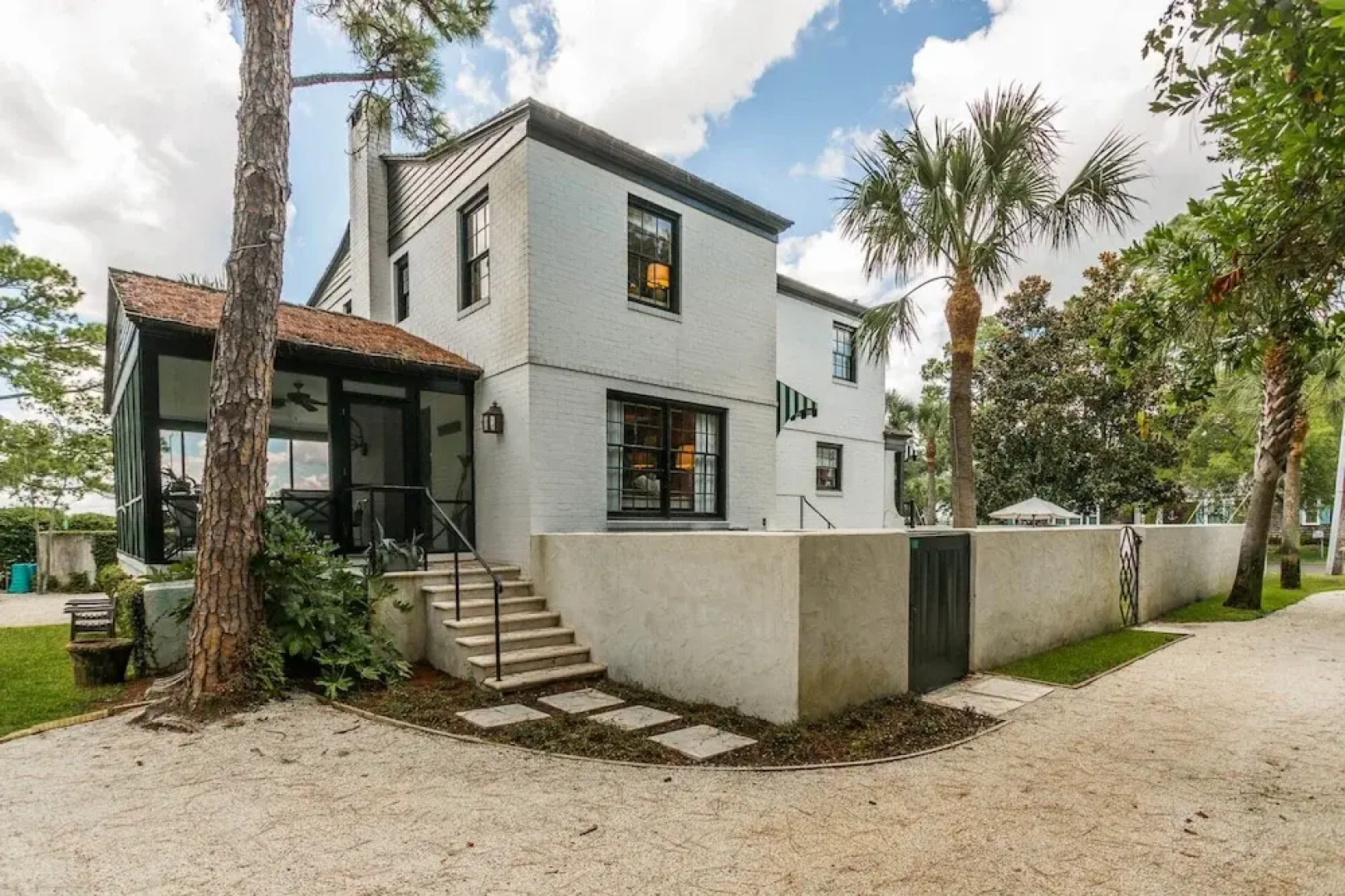 5 Via Serena by Hodnett Cooper