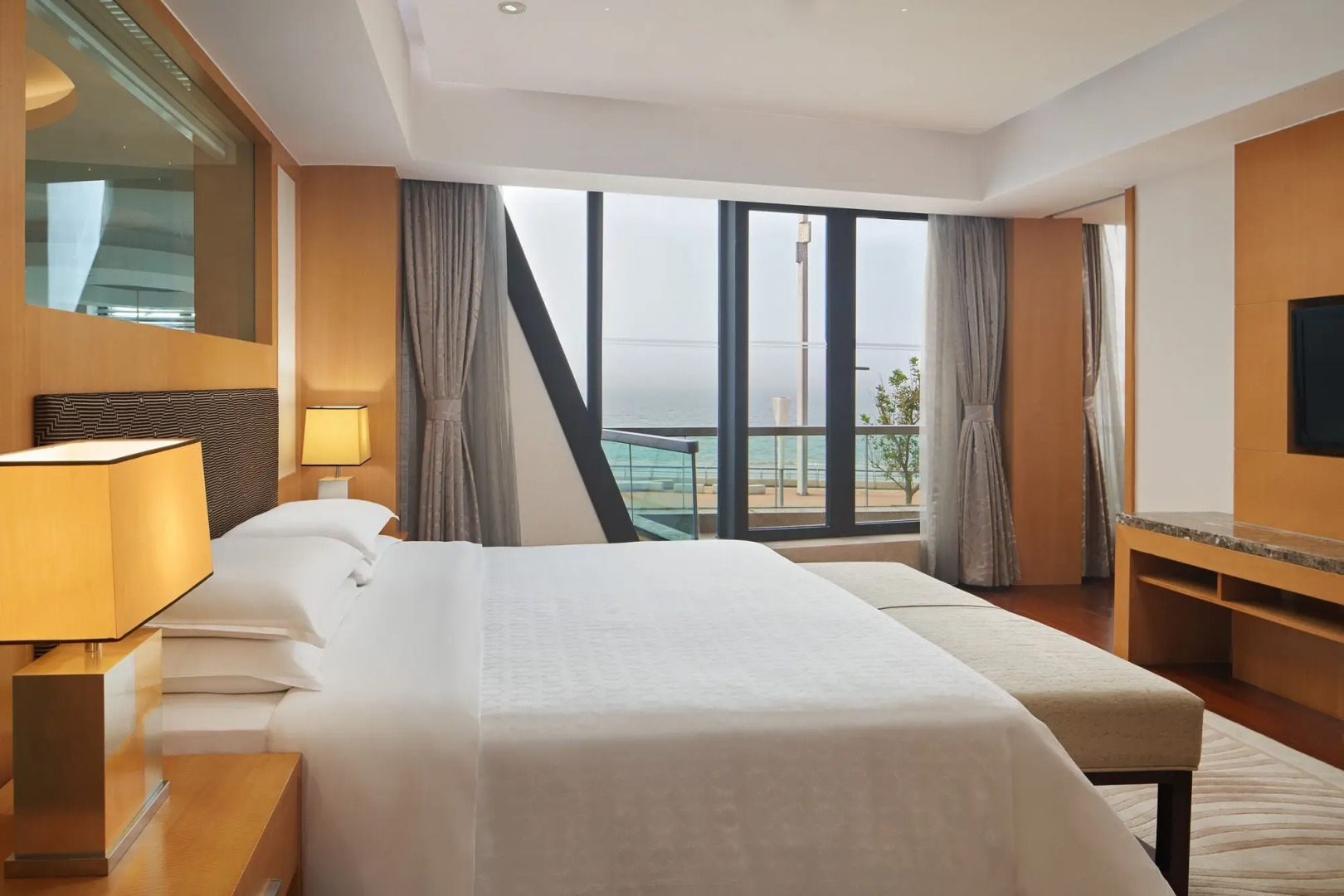 Sheraton Yantai Golden Beach Resort