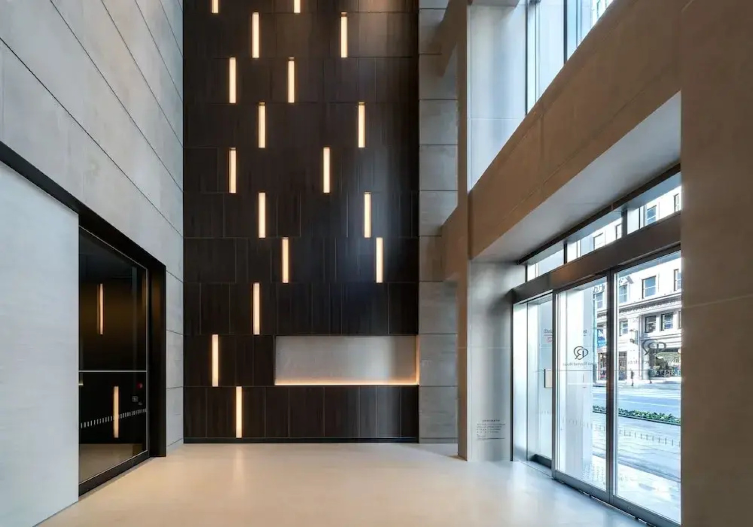 Отель Daiwa Roynet Hotel Tokyo Kyobashi PREMIER