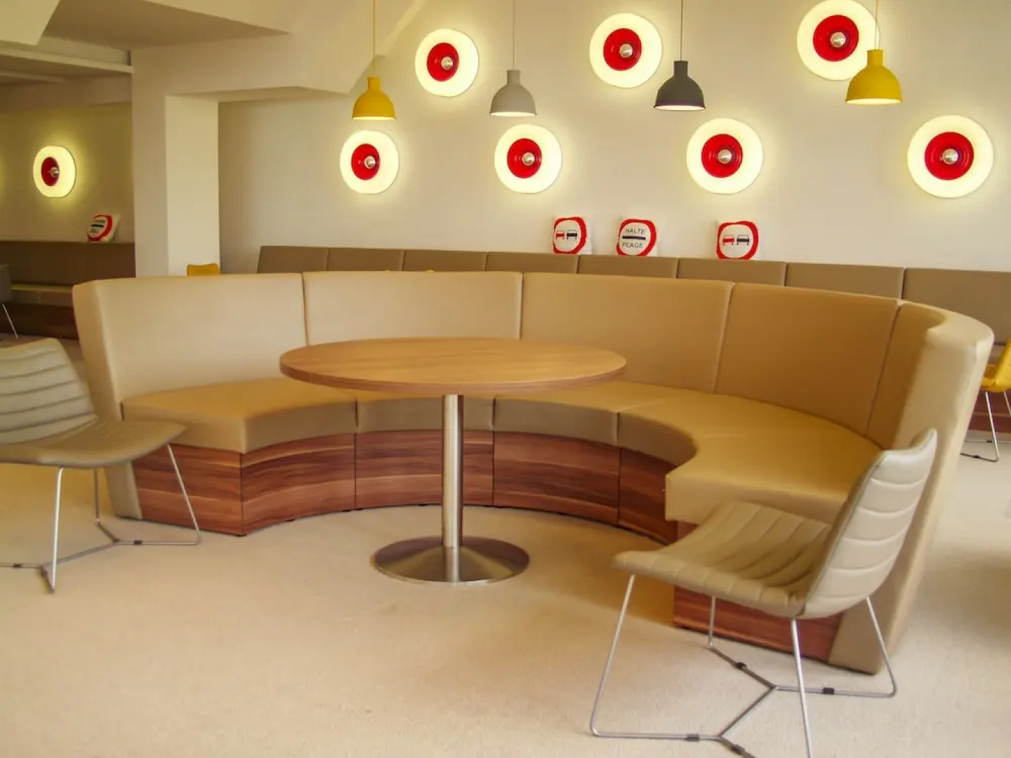 Világos Hotel Balatonvilágos