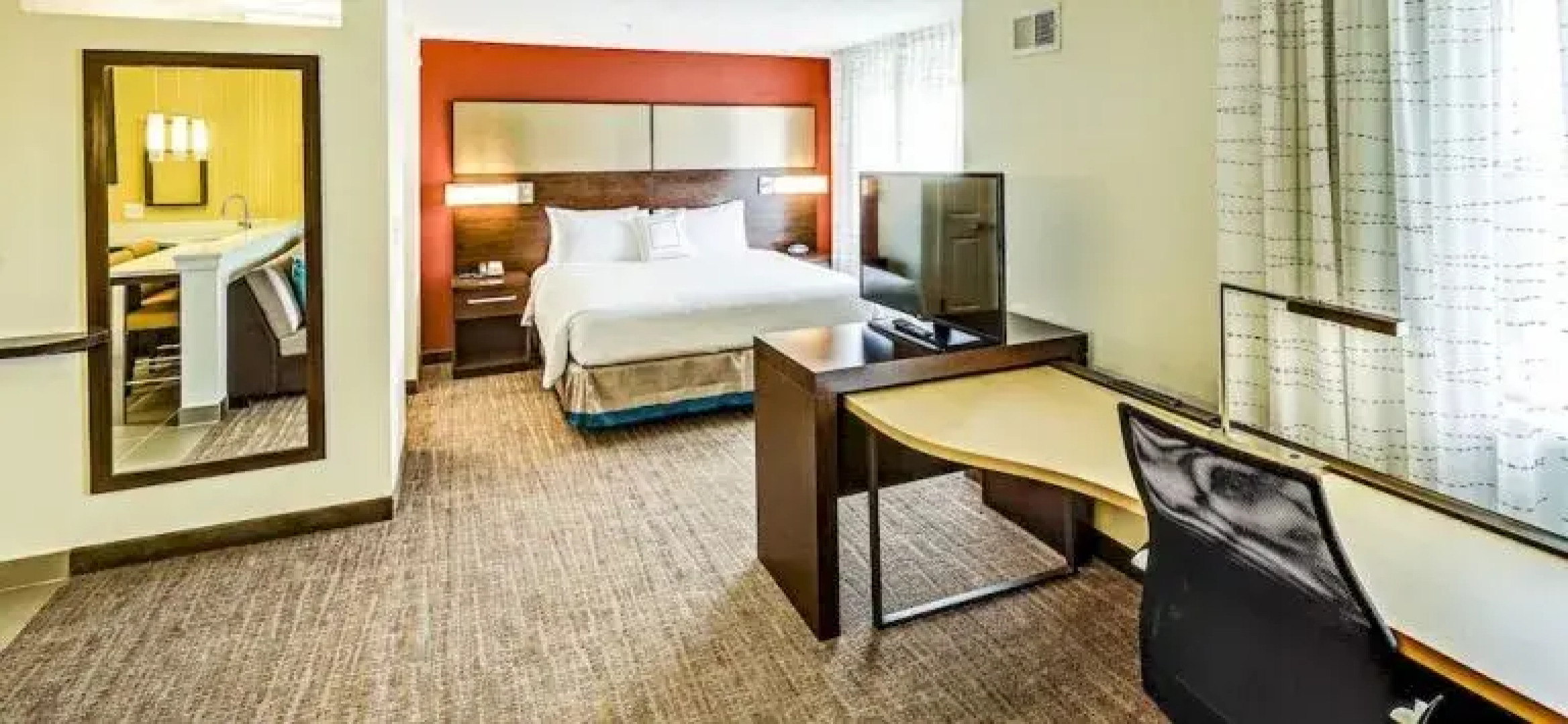 Residence Inn by Marriott Akron South / Green